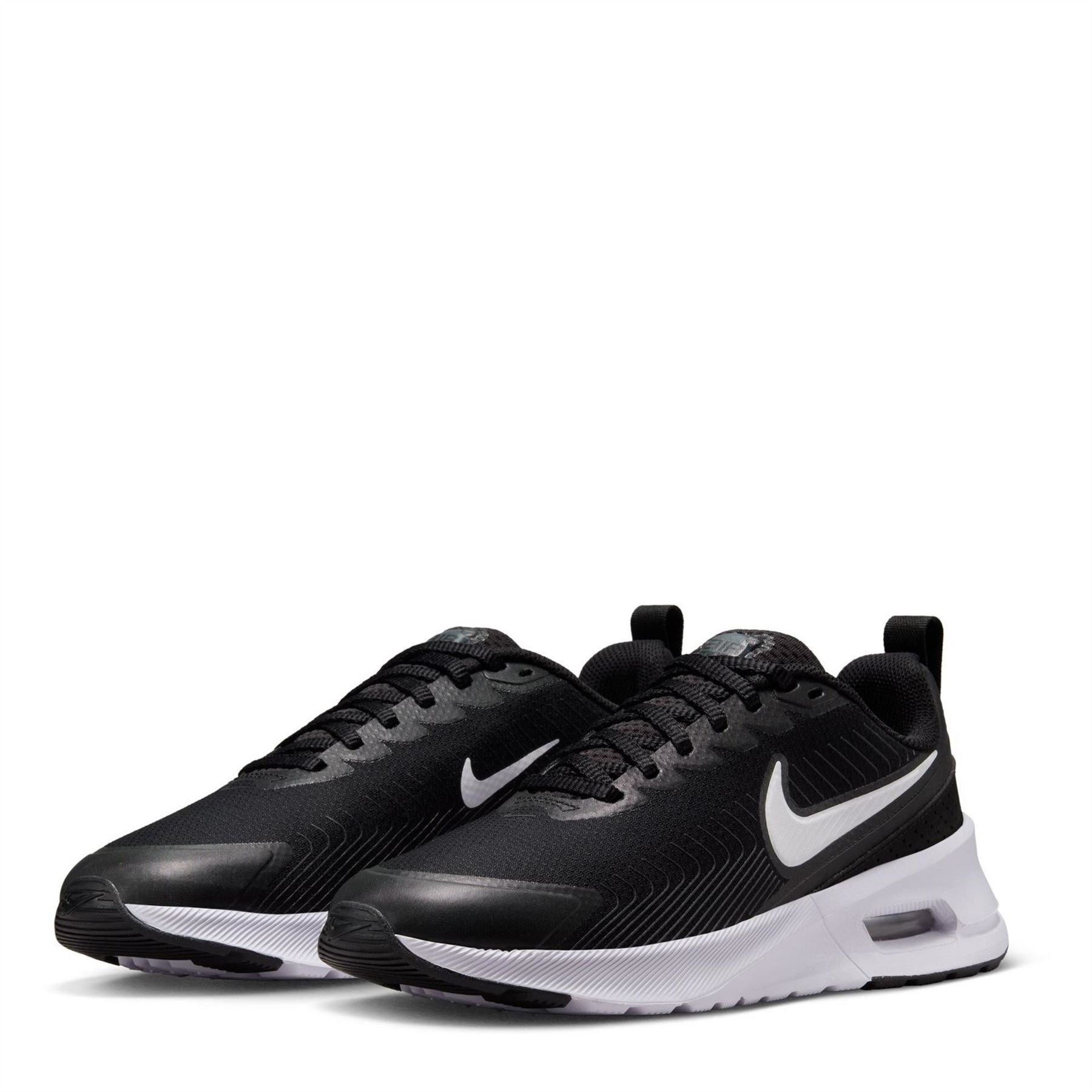 Nike Air Max Nuaxi Low Top Sneakers