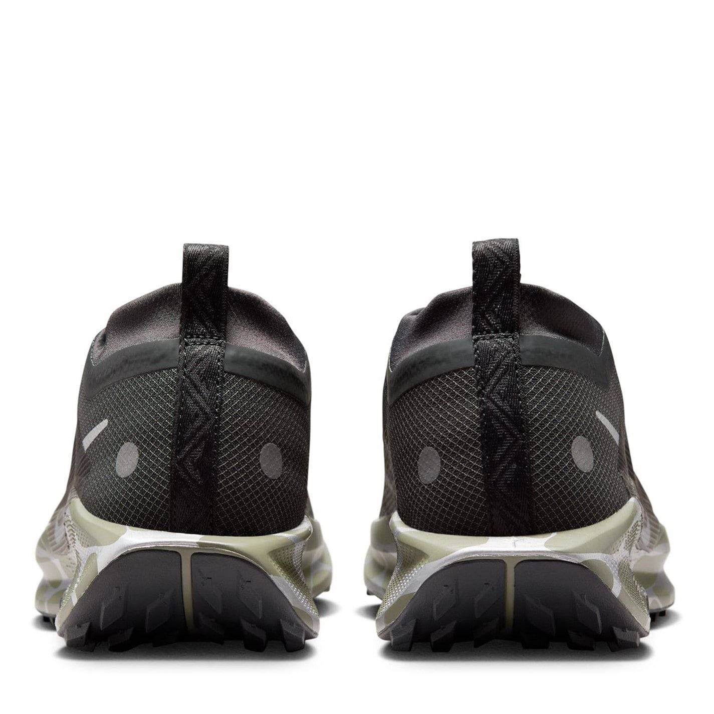 Nike Mens Pegasus Trail 5 Gore Tex Trail Running Shoes