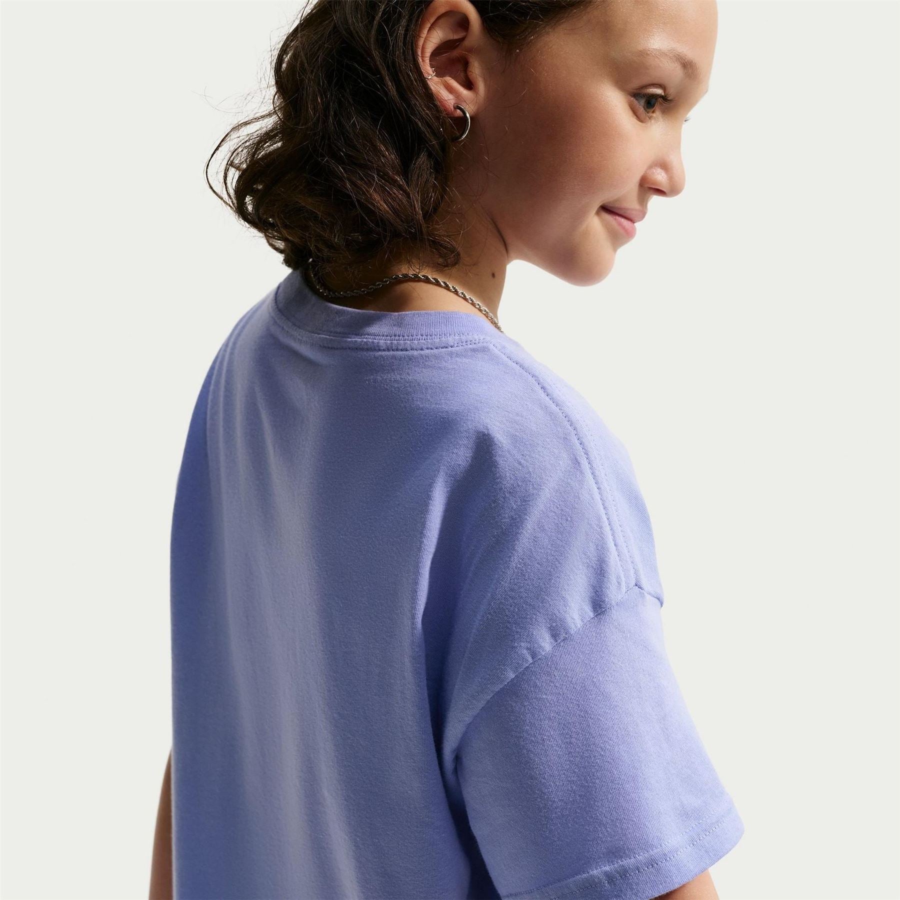 Nike Sportswear Big Kids (girls) T-Shirt