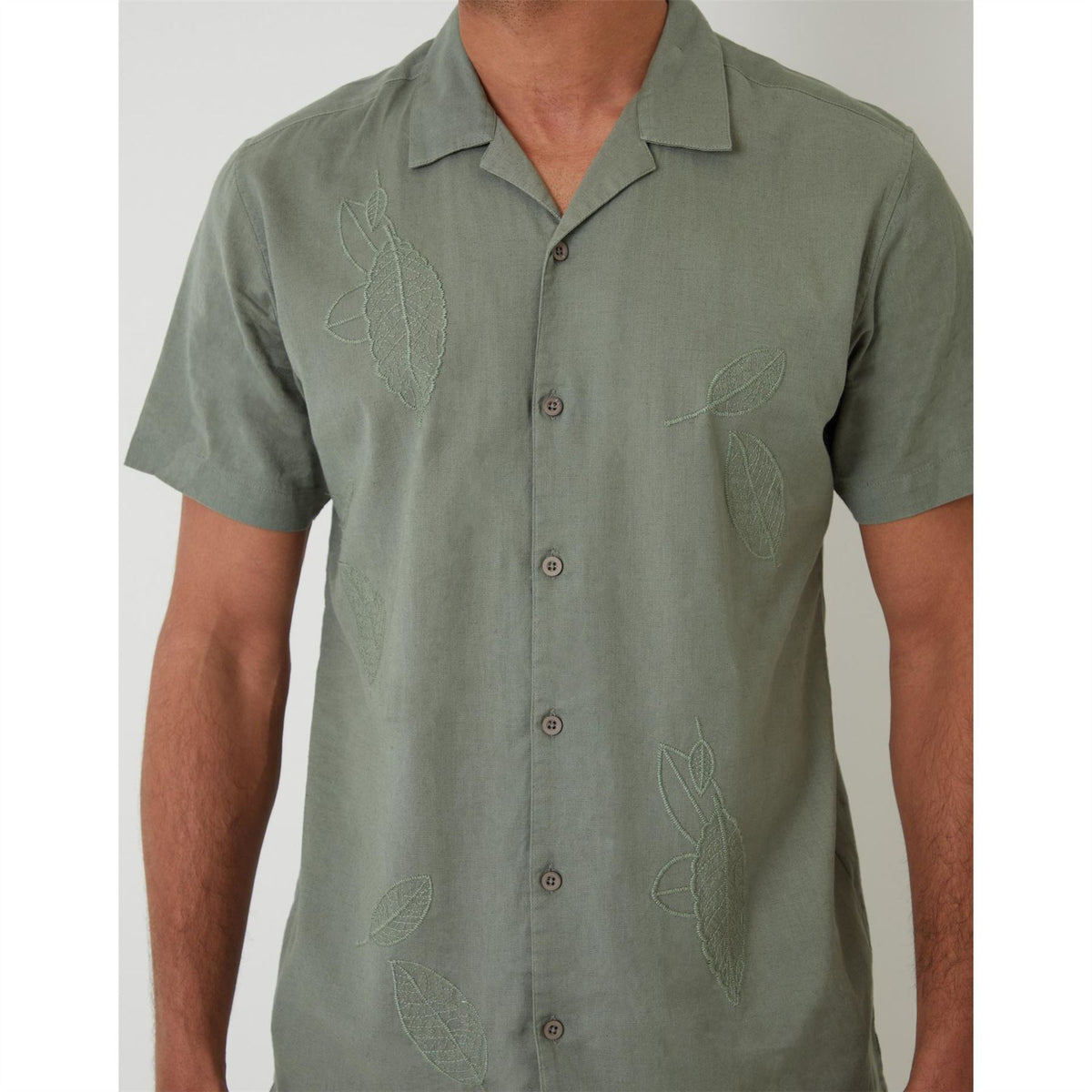 Threadbare Maples Embroidered Regular Fit Short Sleeve Shirt