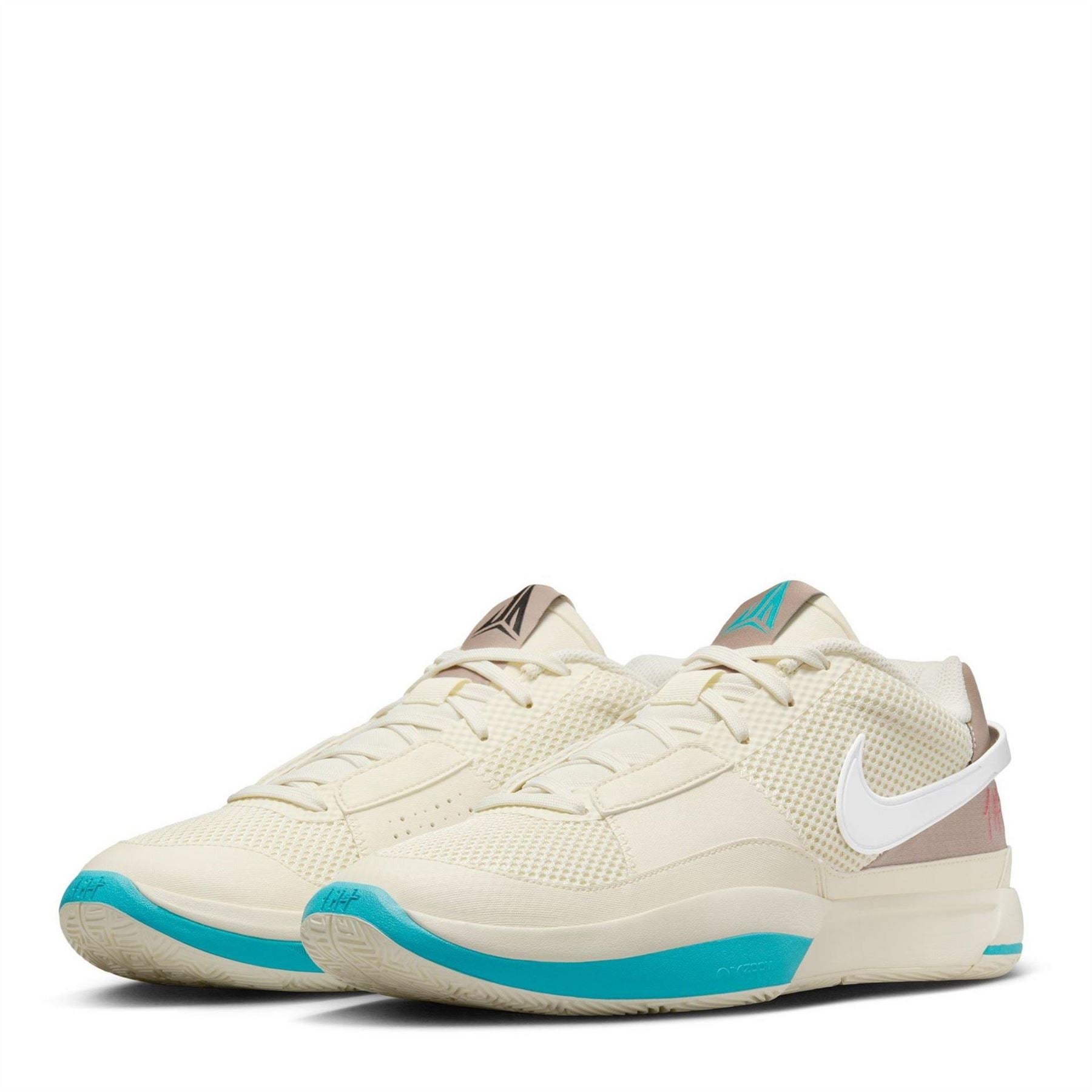 Nike Day One Low Top Basketball Sneakers