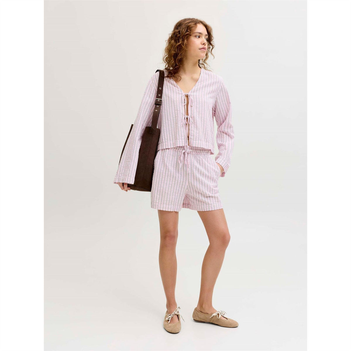 JJXX Zoe Seersucker Vertical Stripe Shorts