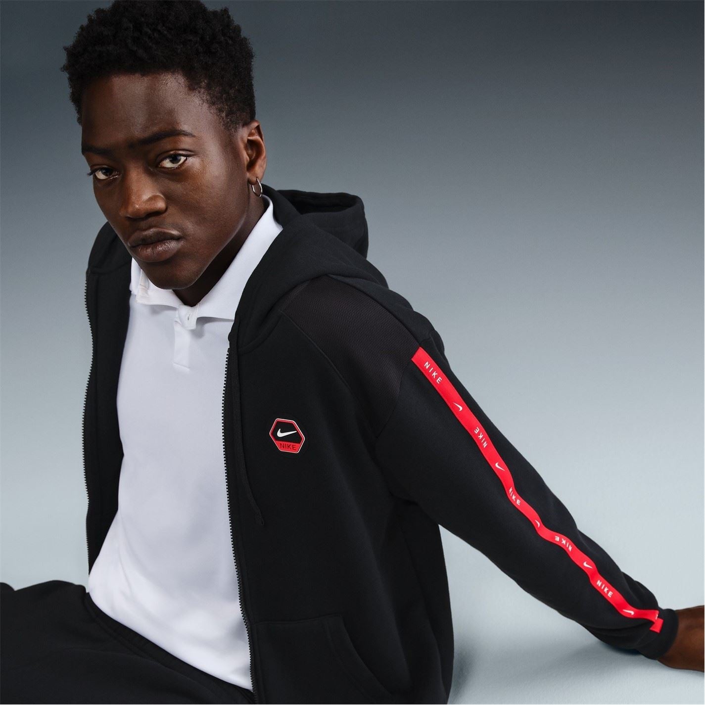 Nike City Raglan Sleeve Hooded Sweatshirt