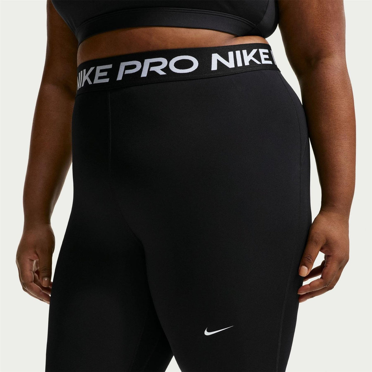 Nike Pro 365 High Rise Solid Shapewear Leggings