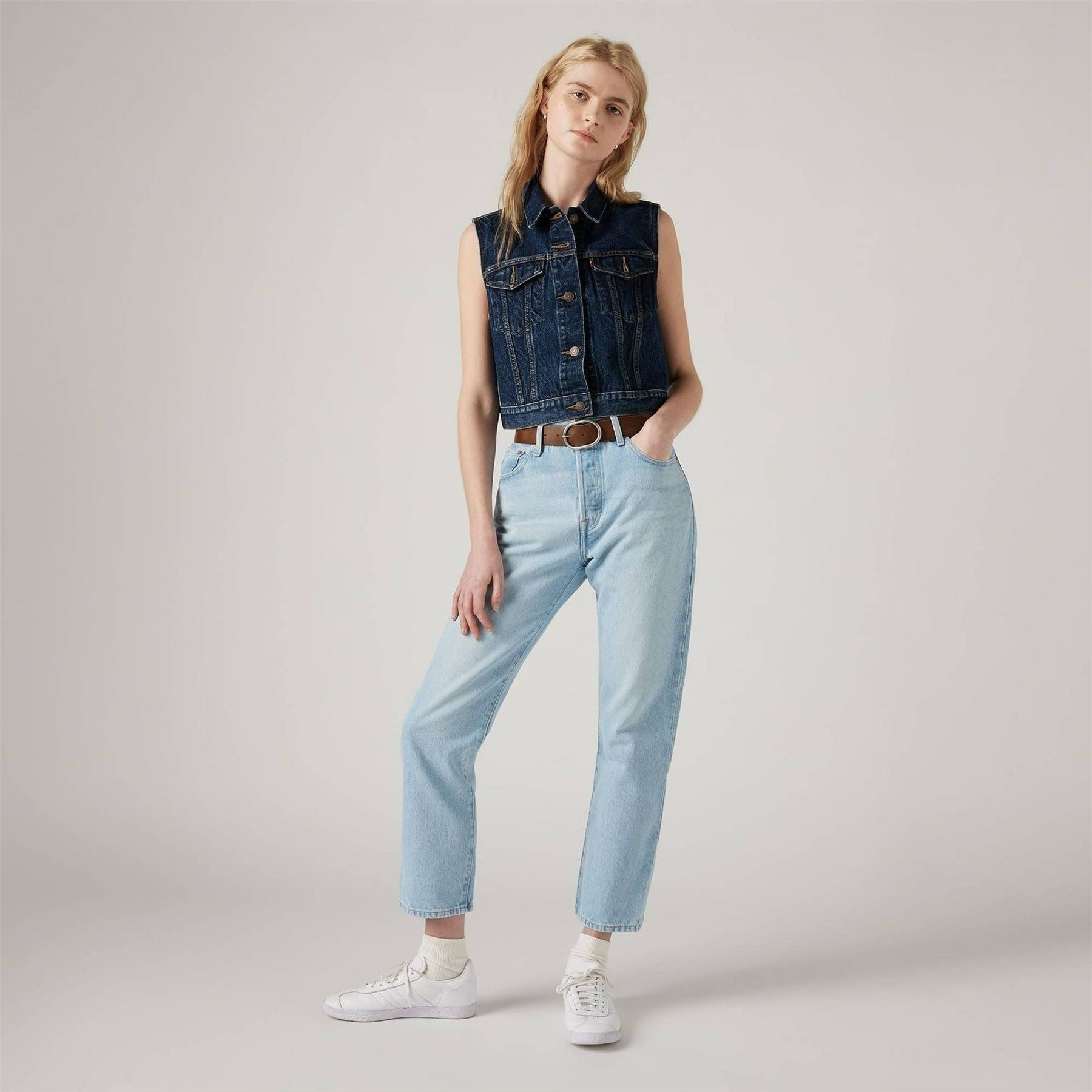 Levis 501 Cropped Mid Rise Cotton Straight Leg Jeans