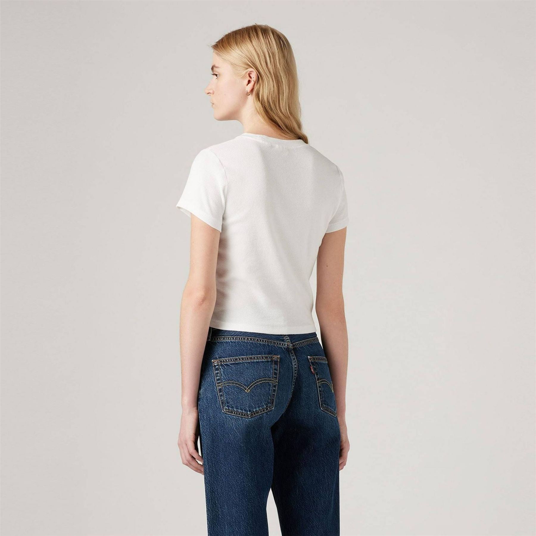 Levis Essential Sporty Cropped Slim Fit Crew Neck T-Shirt