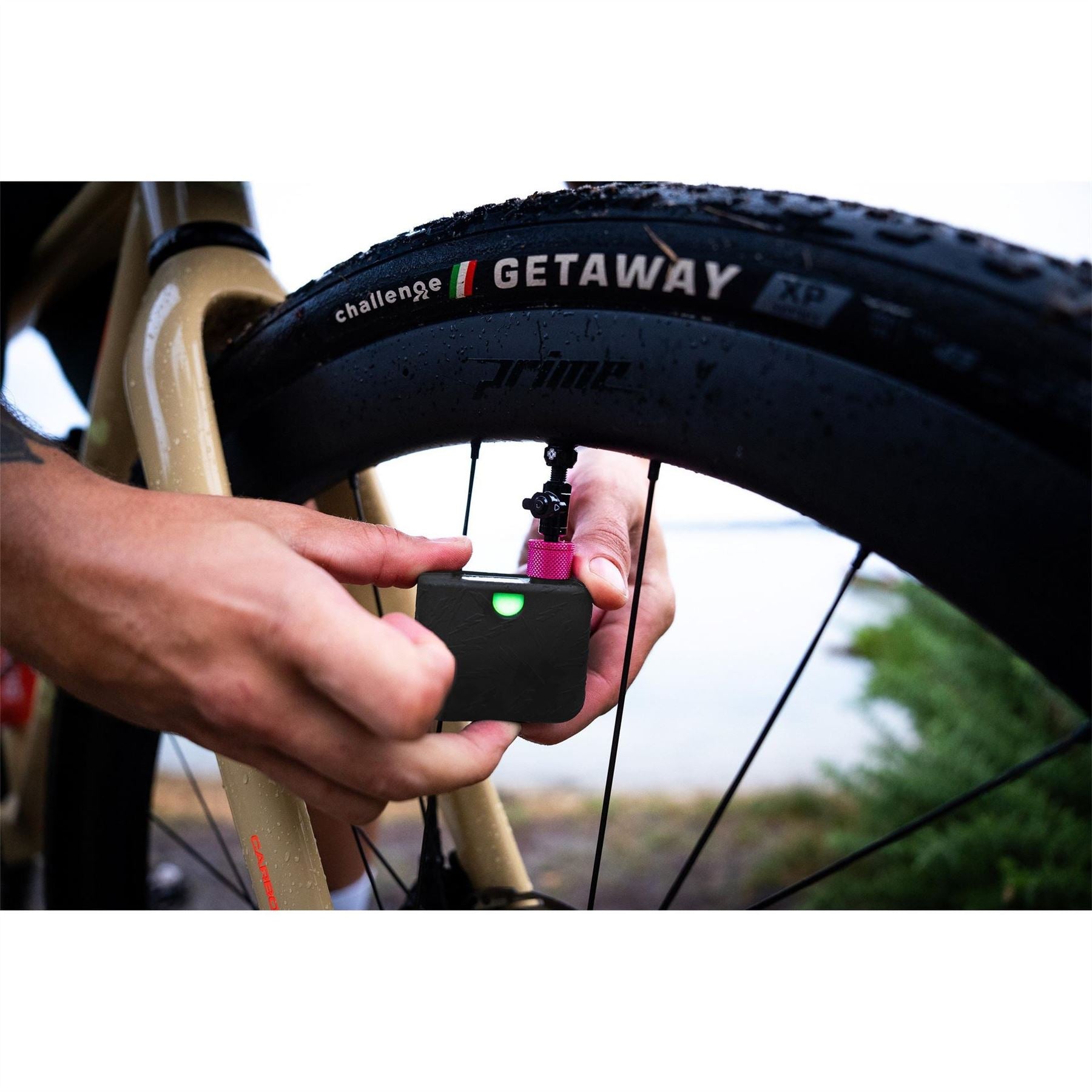 Muc-Off Off Airmach Electric Mini Inflator