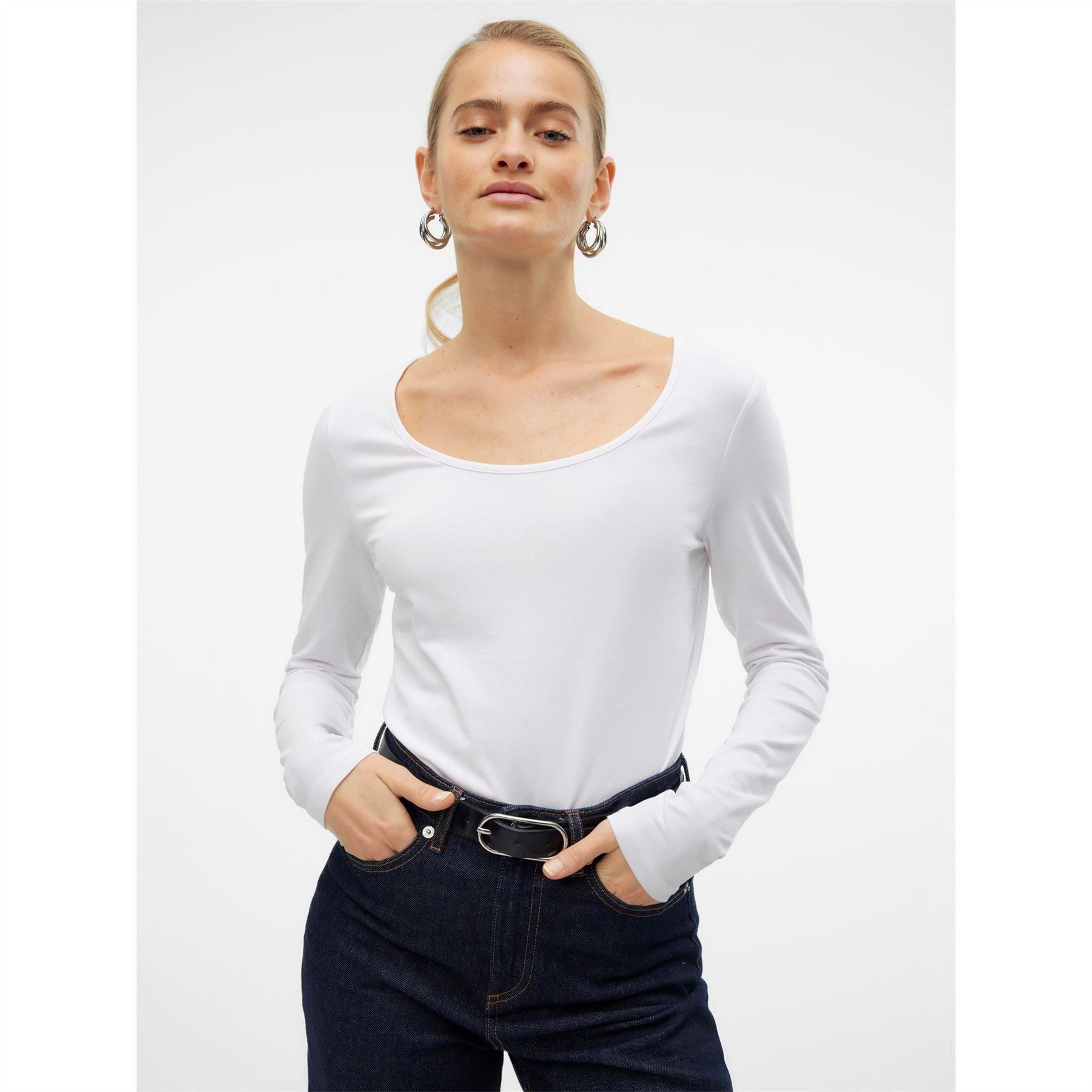 Vero Moda Scoop Neck Regular Fit Long Sleeve T-Shirt