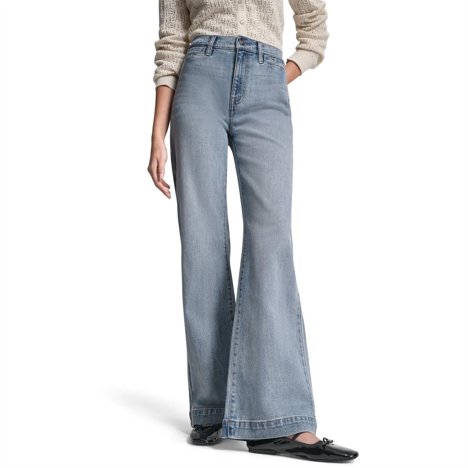 DKNY Jeans High Rise Relaxed Flare W  Welt Pockets