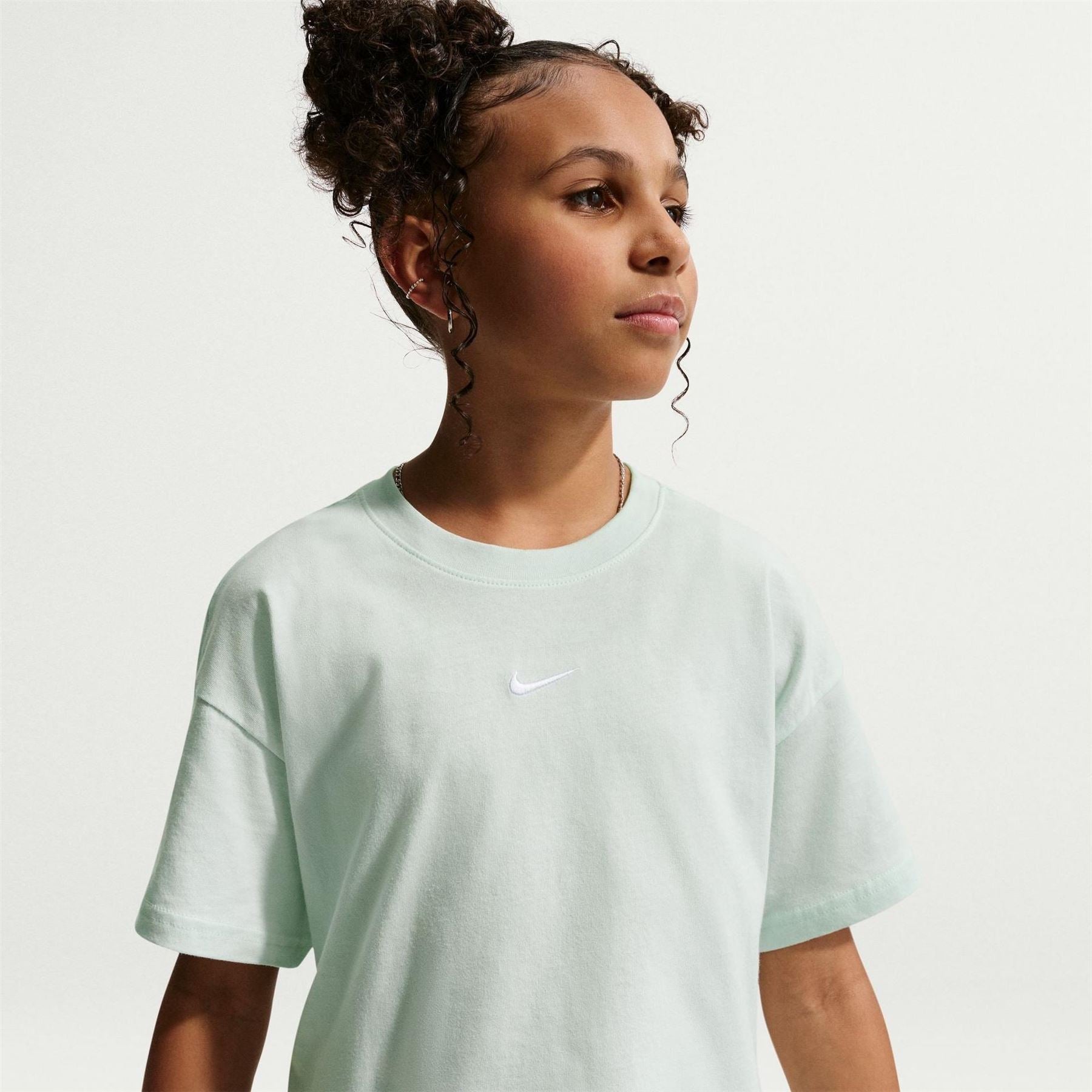 Nike Sportswear Big Kids (girls) T-Shirt