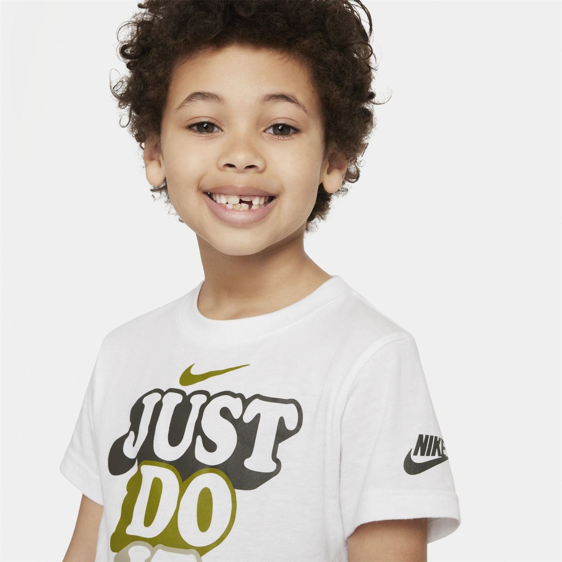 Nike Regular Fit Lettering Crew Neck T-Shirt