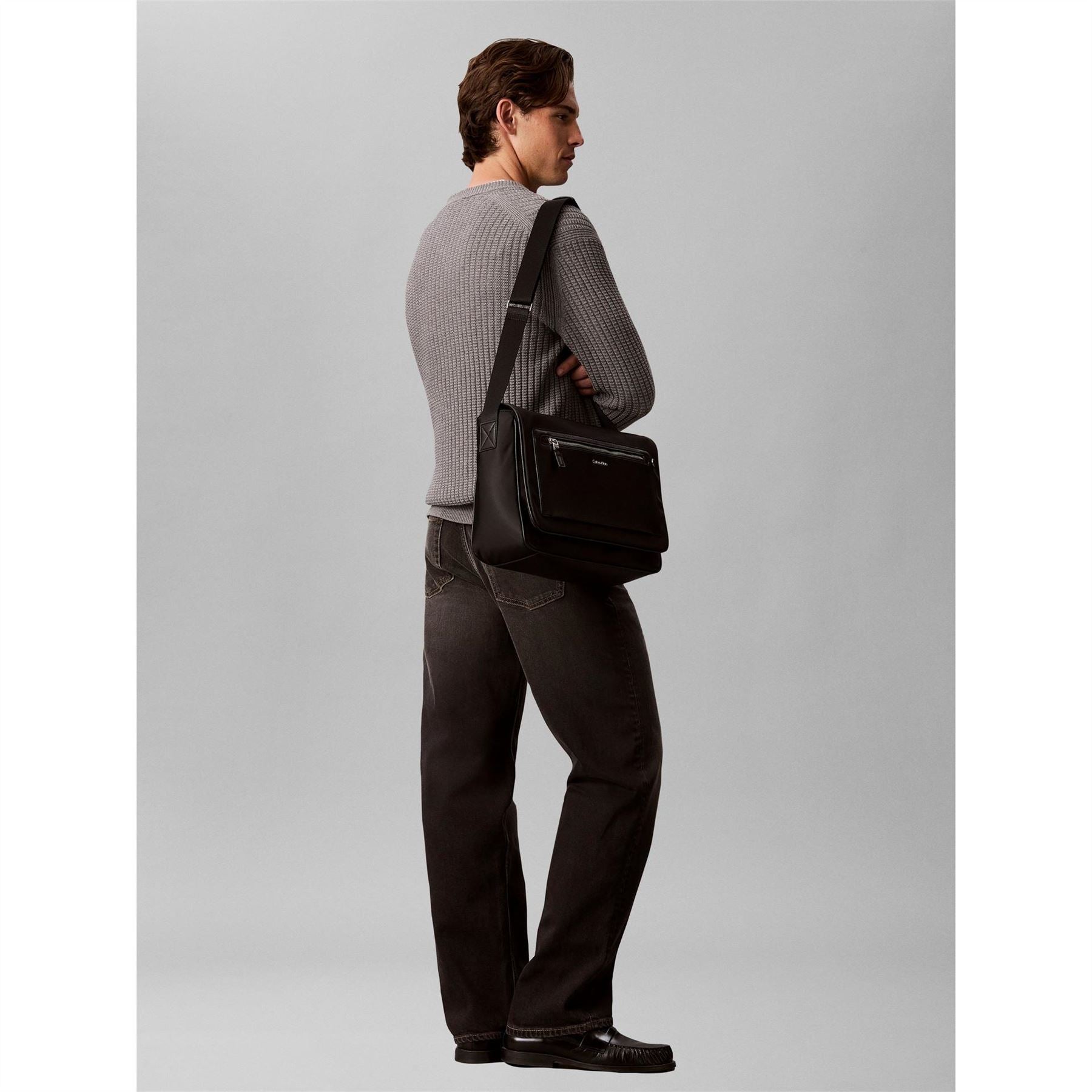 Calvin Klein L Raised Messenger S64