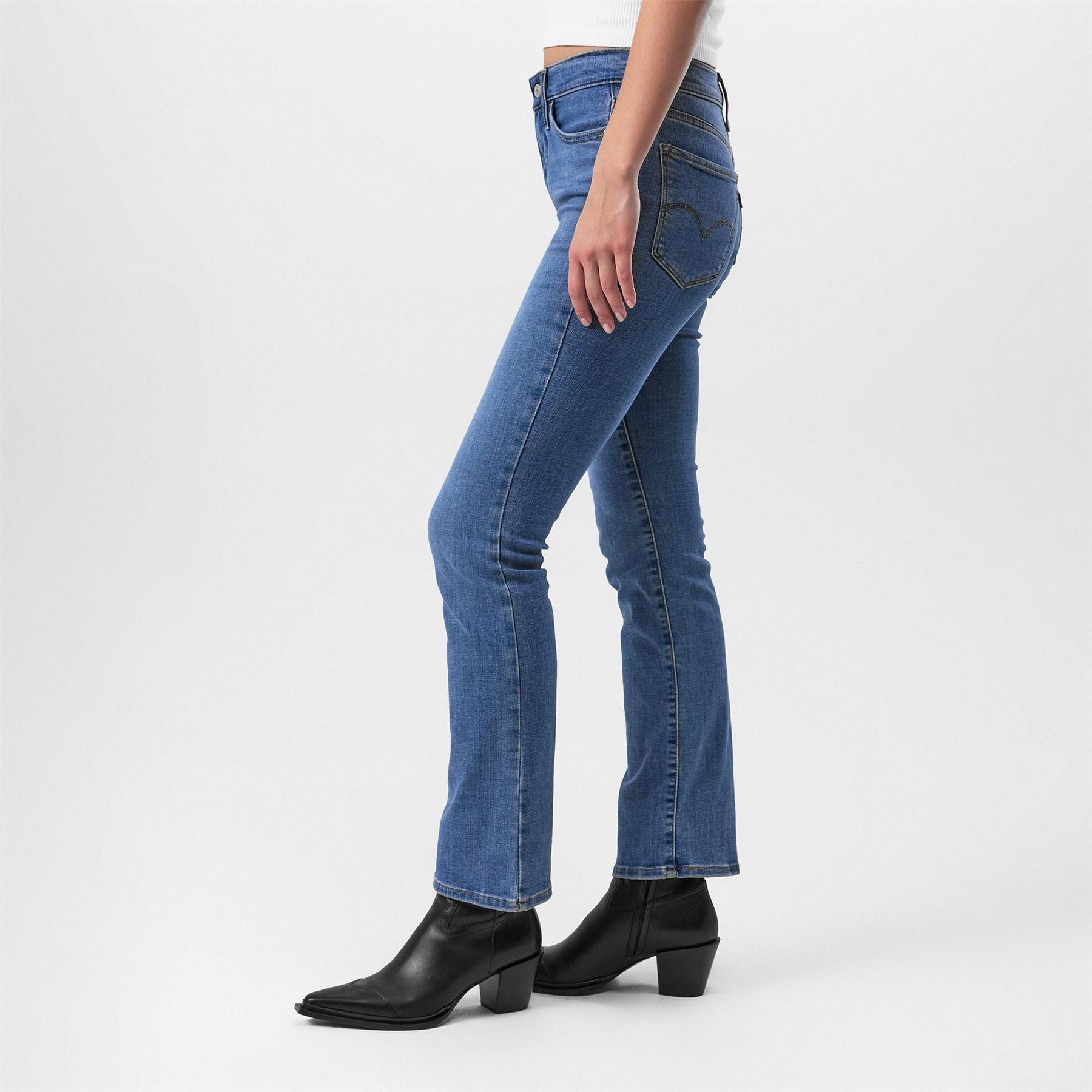 Levis Shaping Bootcut Jeans