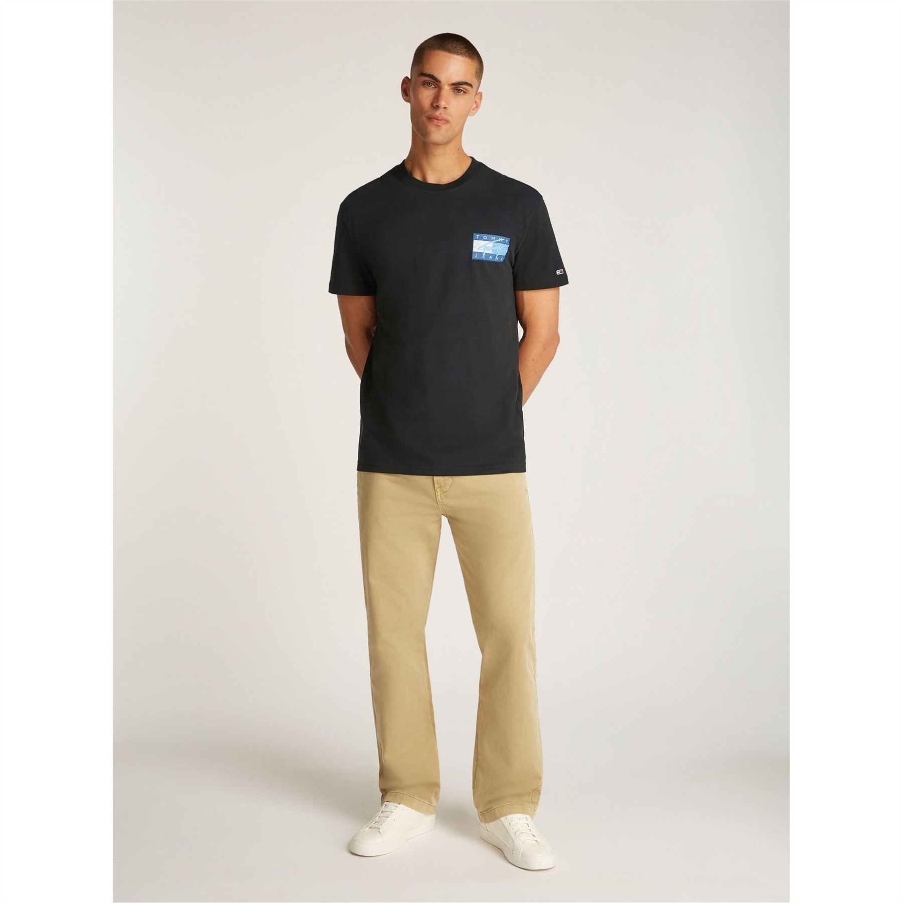 Tommy Jeans Regular Fit Flag Graphic T-Shirt
