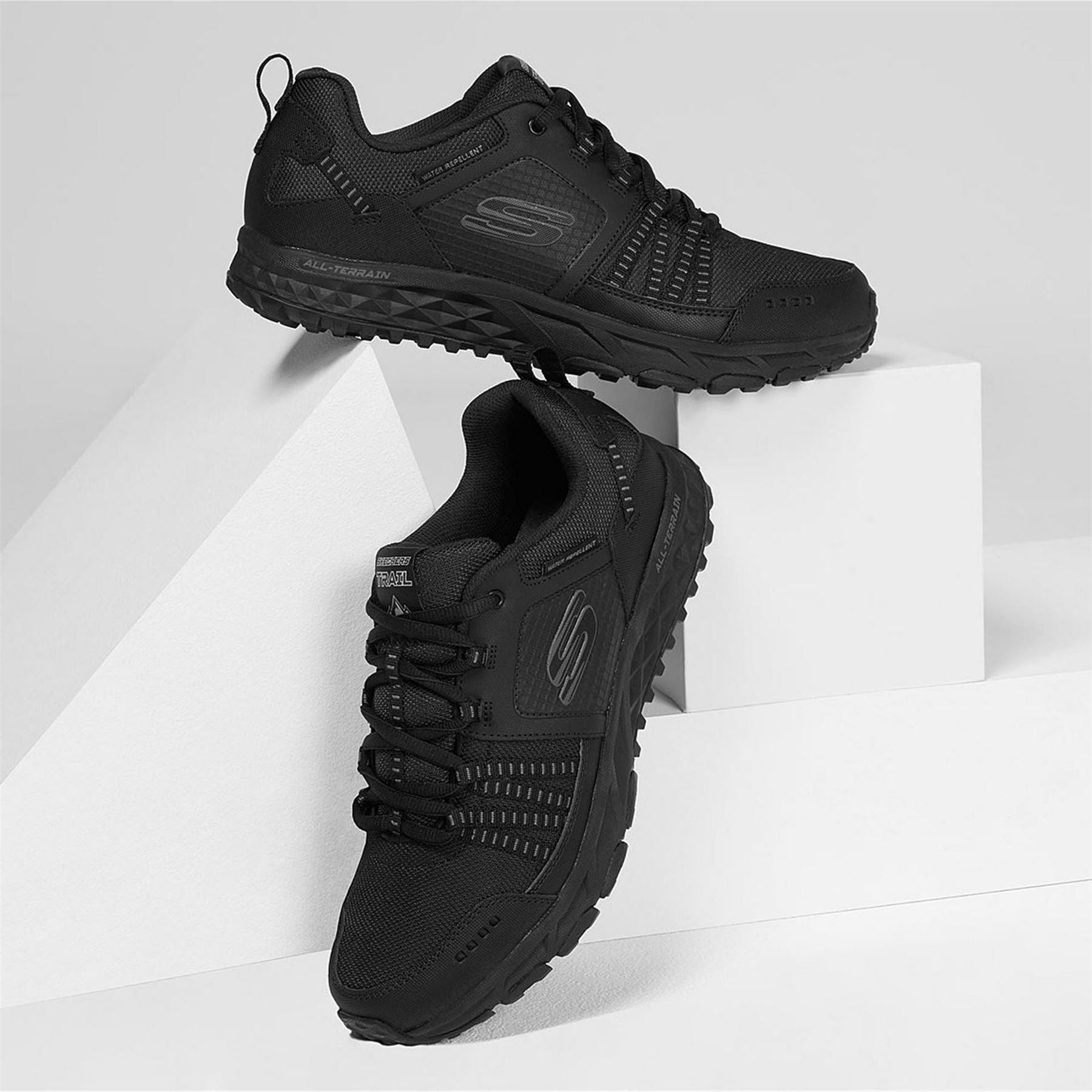 Skechers Mens Escape Plan Runners