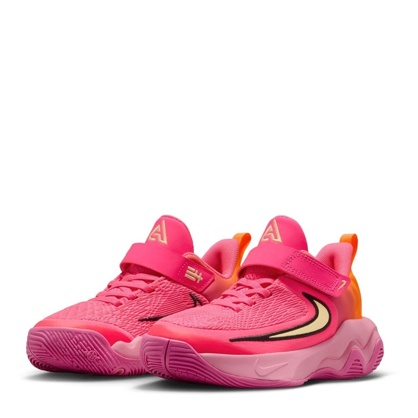 Nike Giannis Immortality 4 Mid Top Sneakers