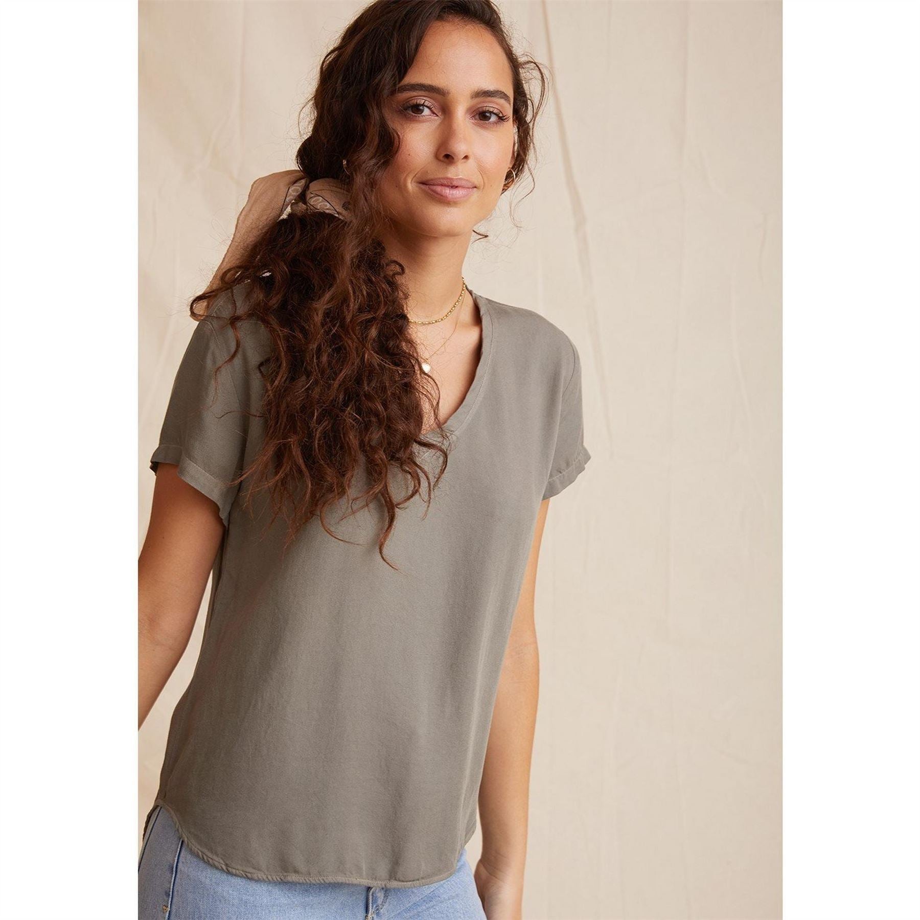 Bella Dahl V-Neck Regular Fit Short Sleeve T-Shirt