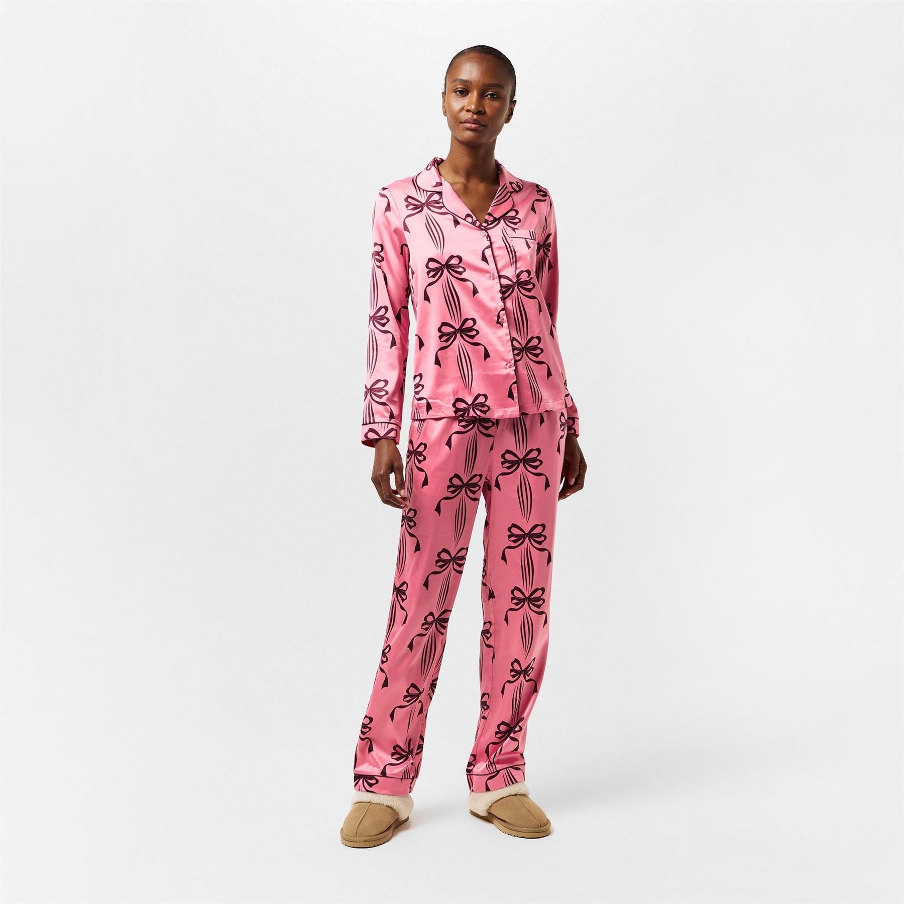 Chelsea Peers Long Sleeve Pyjamas Set