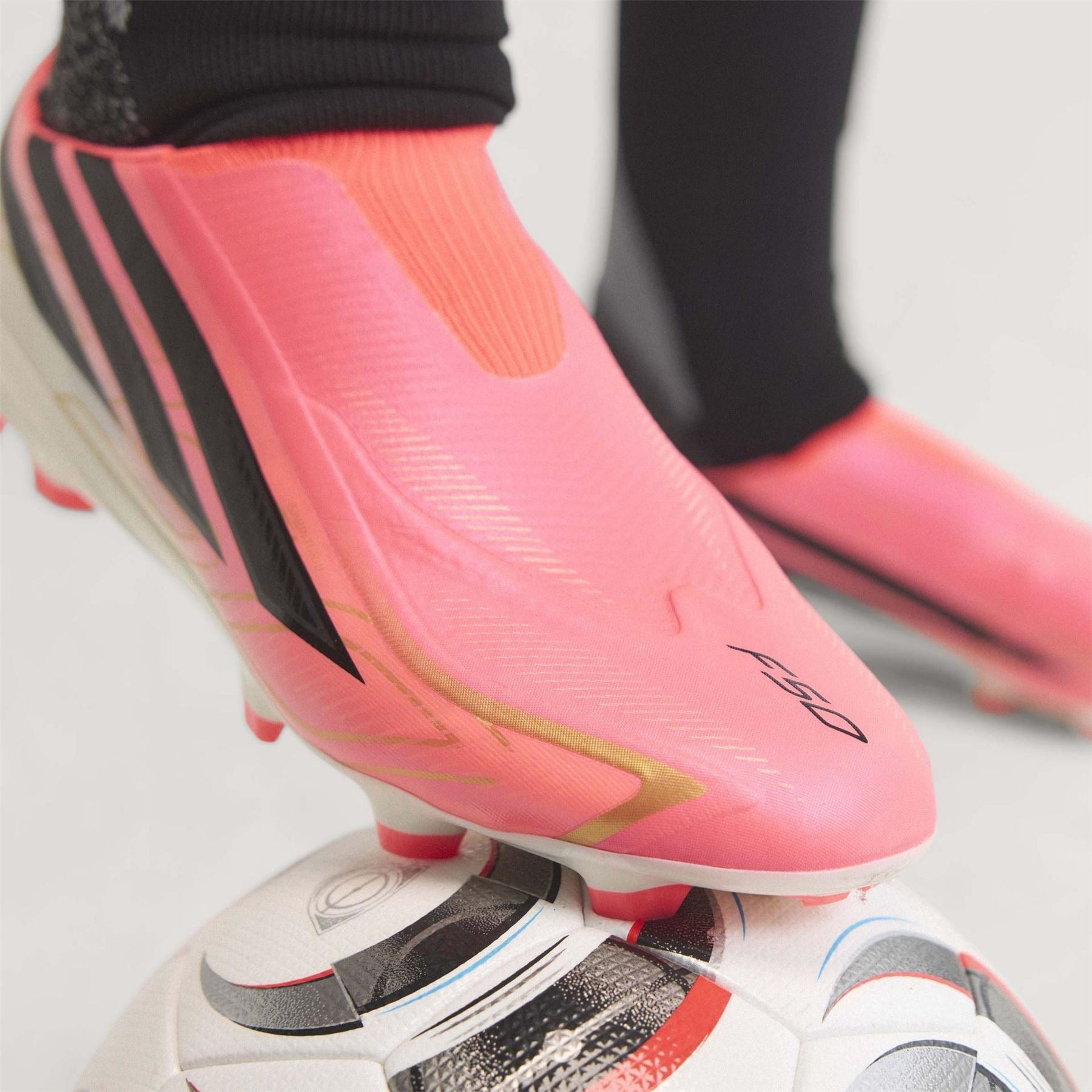adidas F50 League Laceless Adults Firm Ground Football Boots