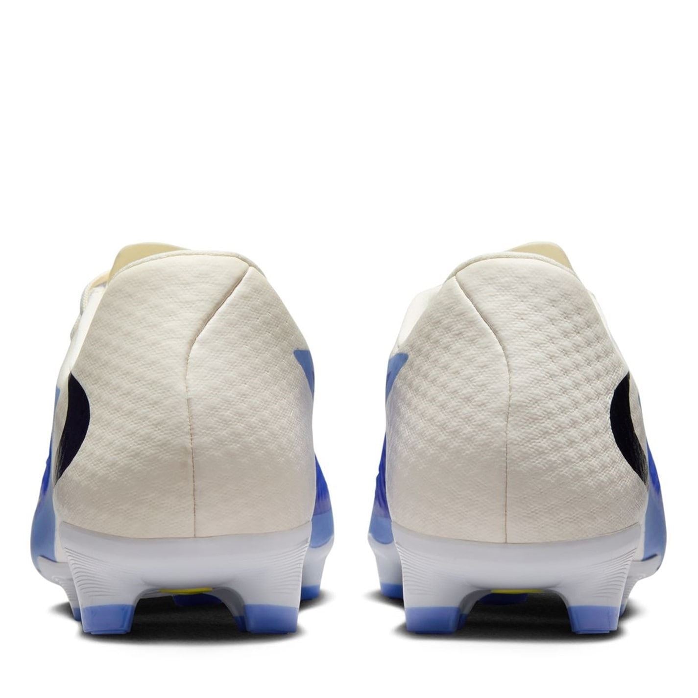 Nike Phantom 6 Low Academy Adults Firm Ground Football Boots