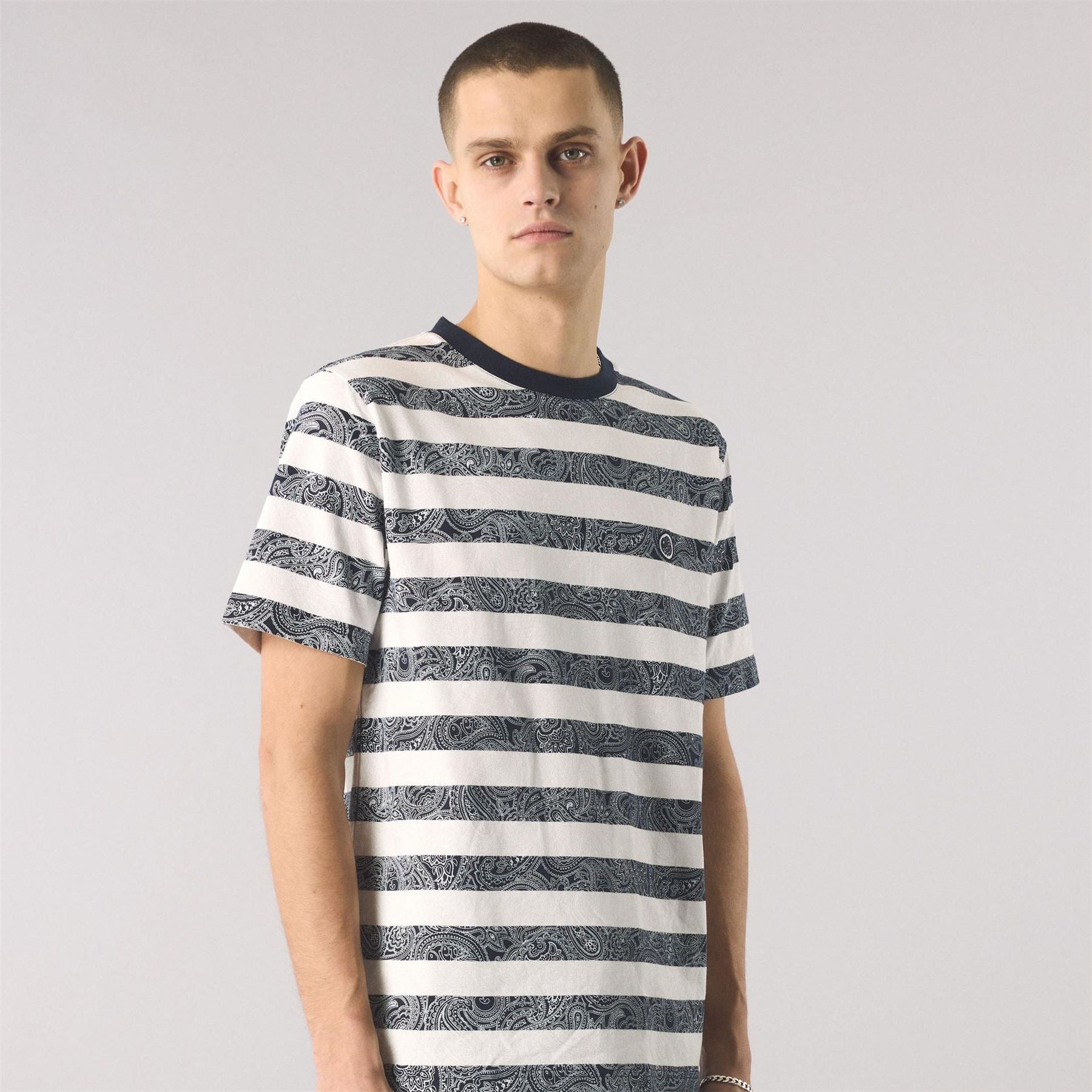 Pretty Green Regular Fit Stripe Crew Neck T-Shirt