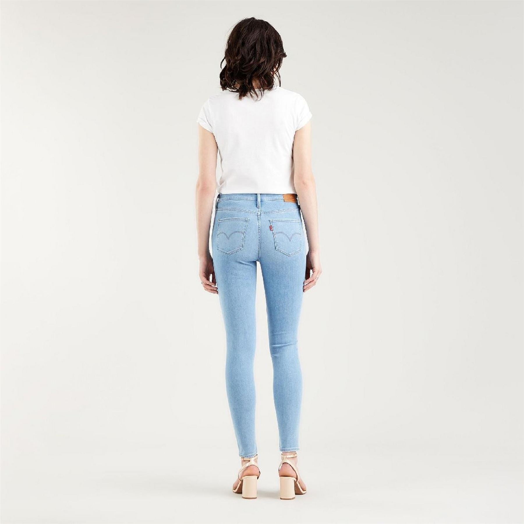 Levis High Rise Jeans