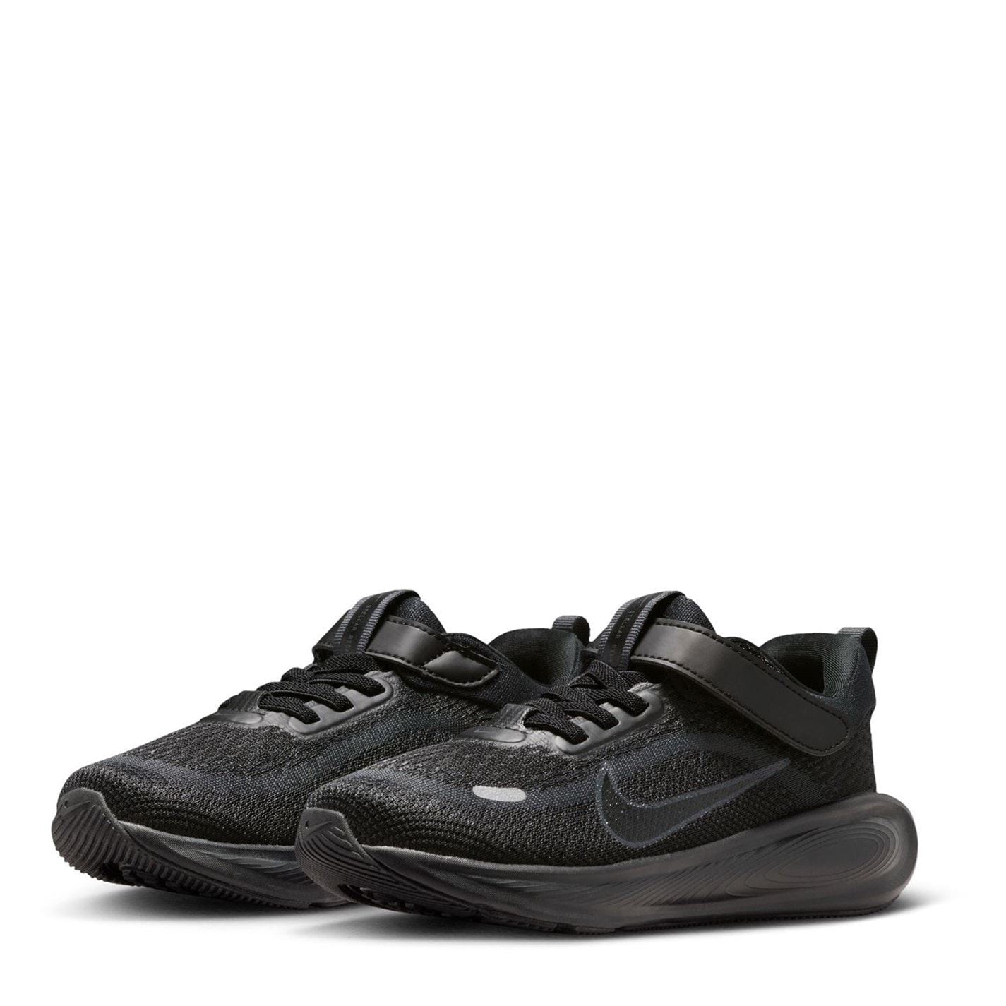 Nike Stellar Ride Low Top Lace-Up Sneakers