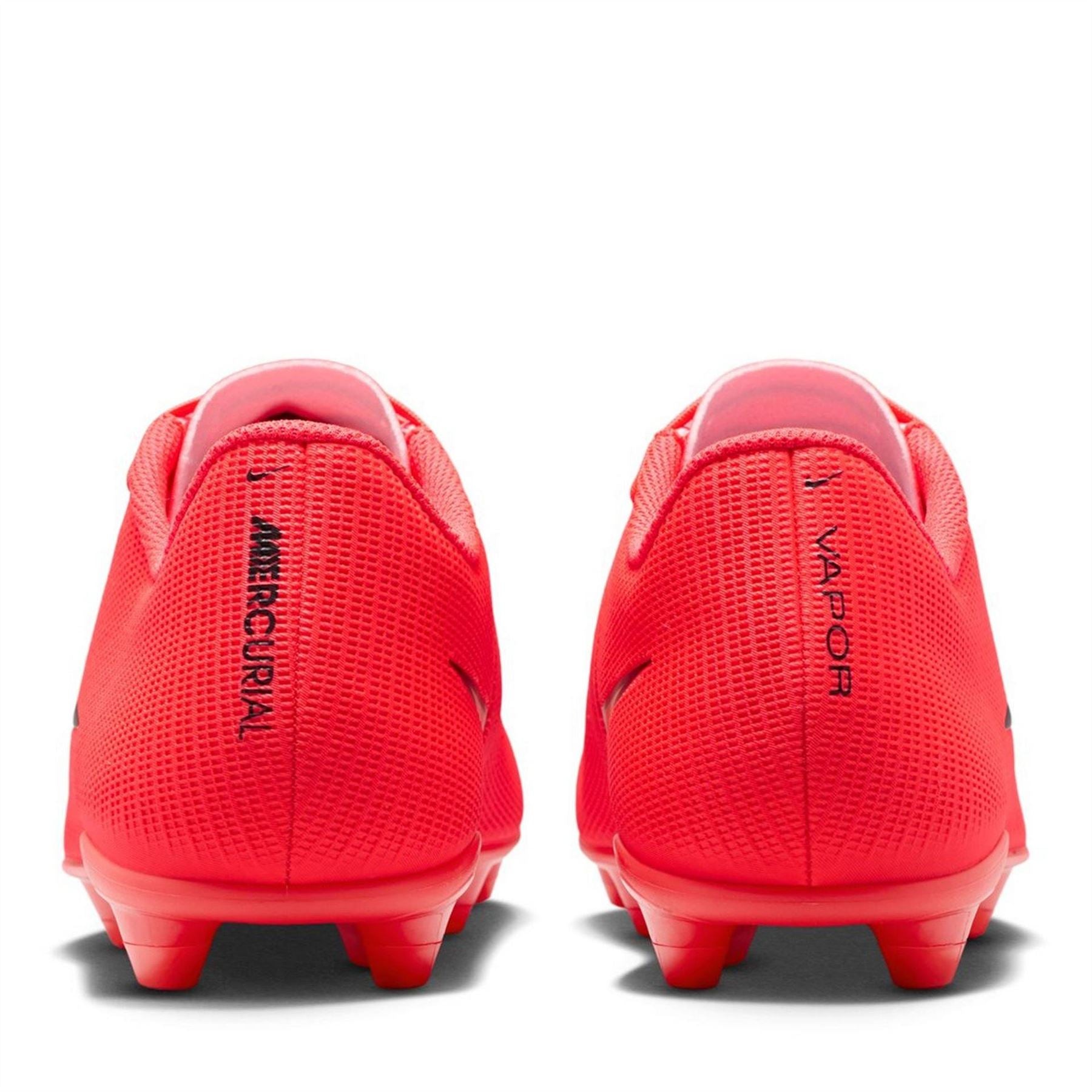 Nike Vapor 17 Club Firm Ground Football Boots