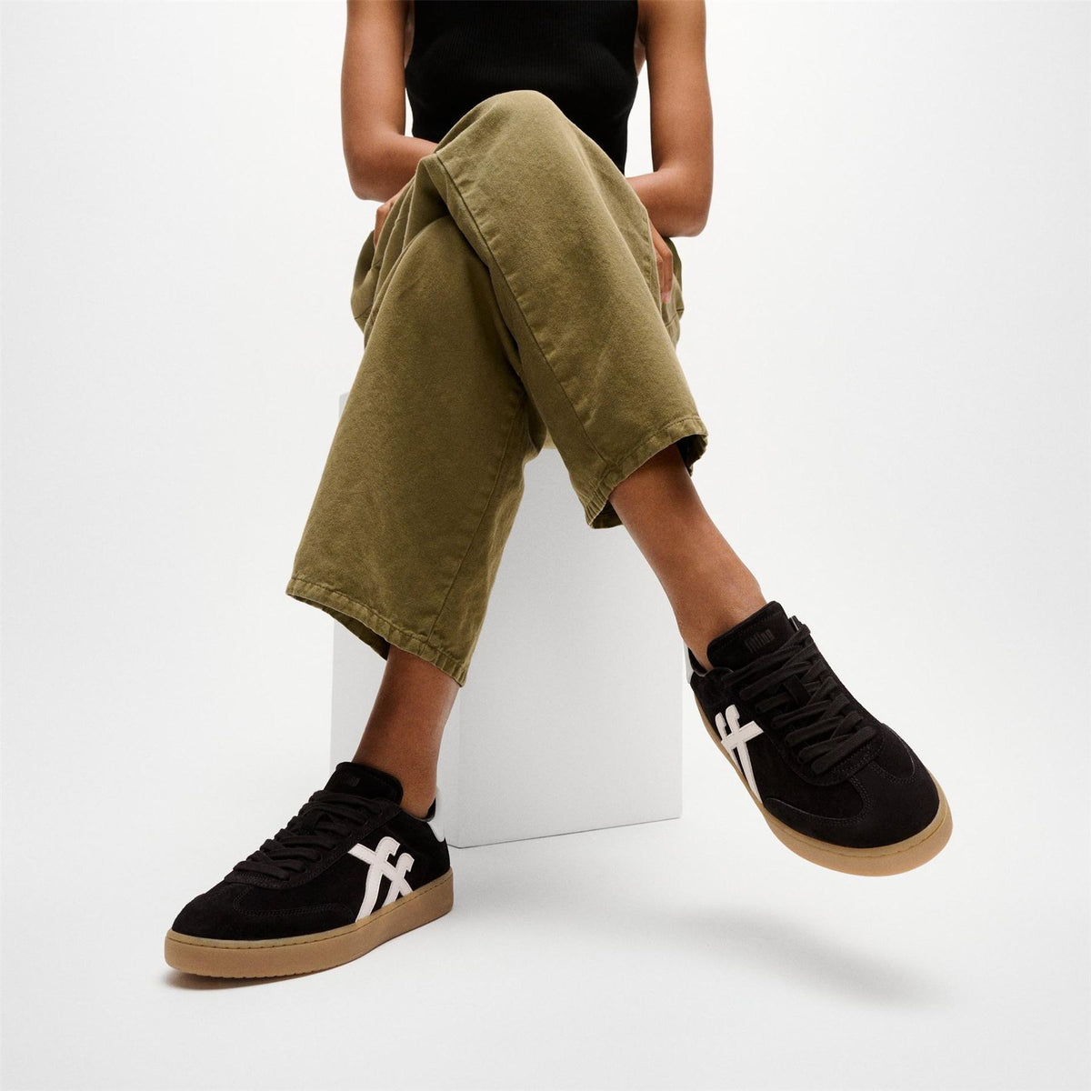 FitFlop Dash Suede Low Top Trainers