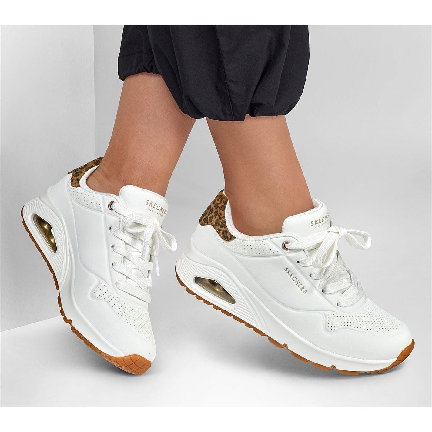 Skechers Womens Uno Stand On Air Trainers