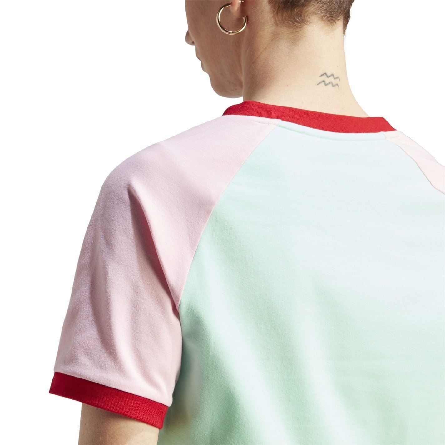 adidas Originals Cropped V-Neck Regular Fit T-Shirt