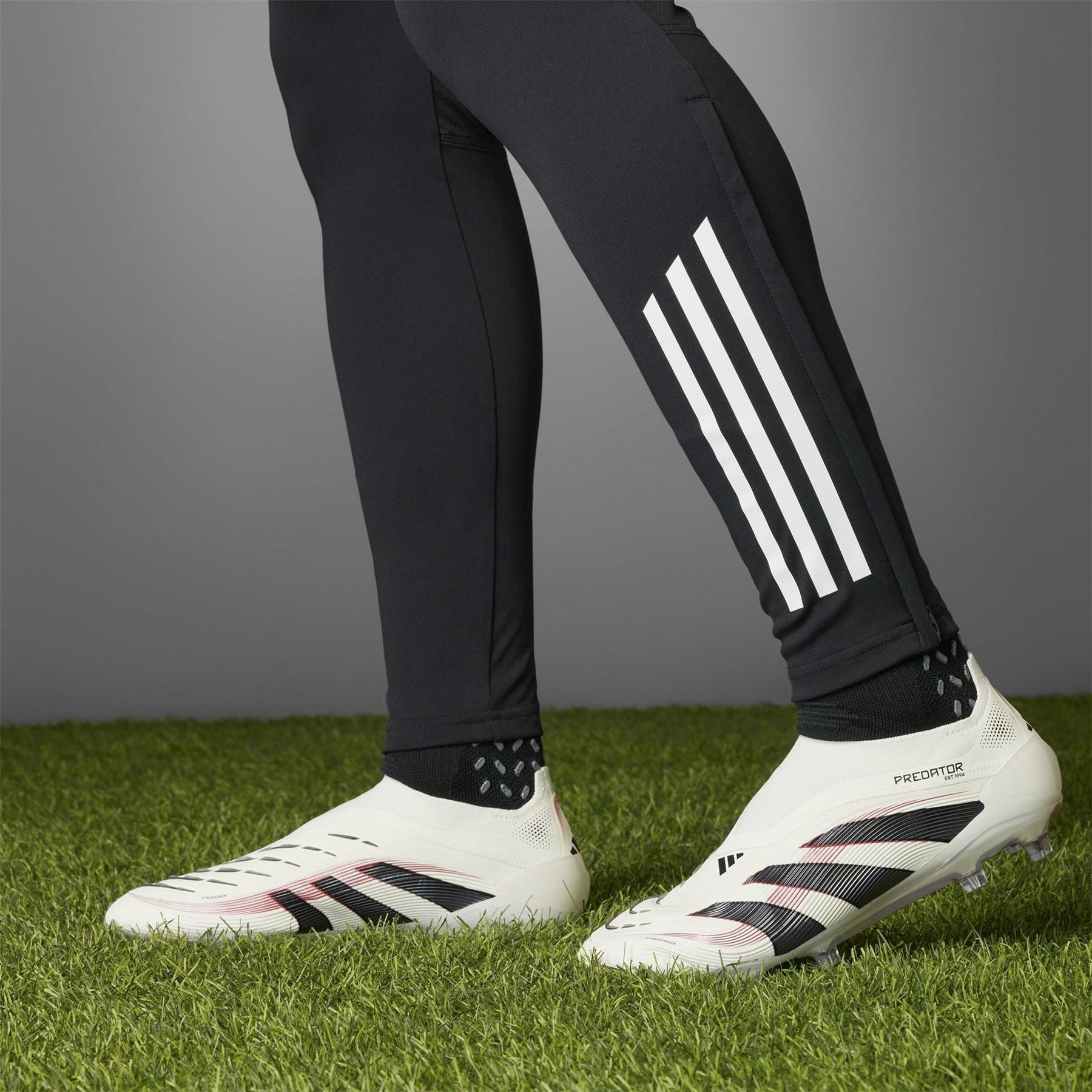 adidas Predator Elite Laceless Firm Ground Football Boots