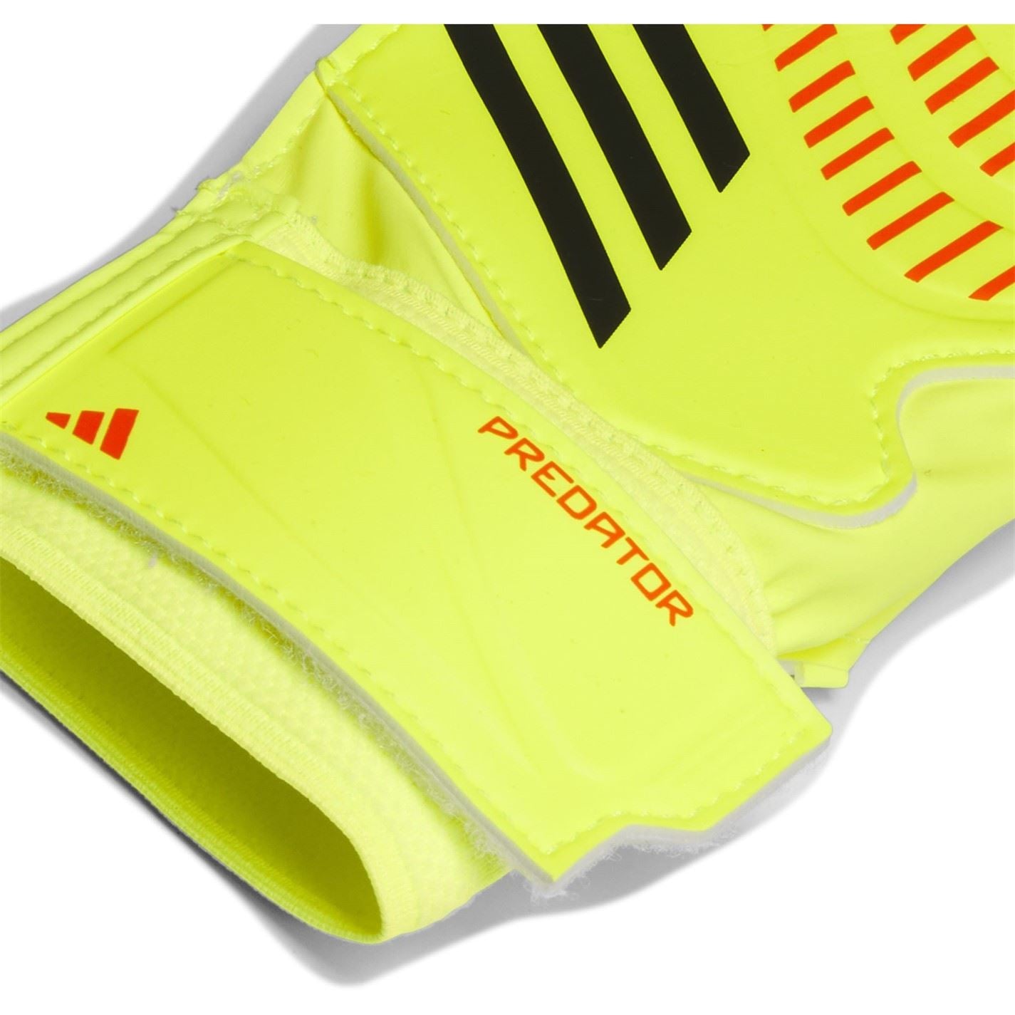 adidas Predator Training Goalkeeper Gloves Juniors