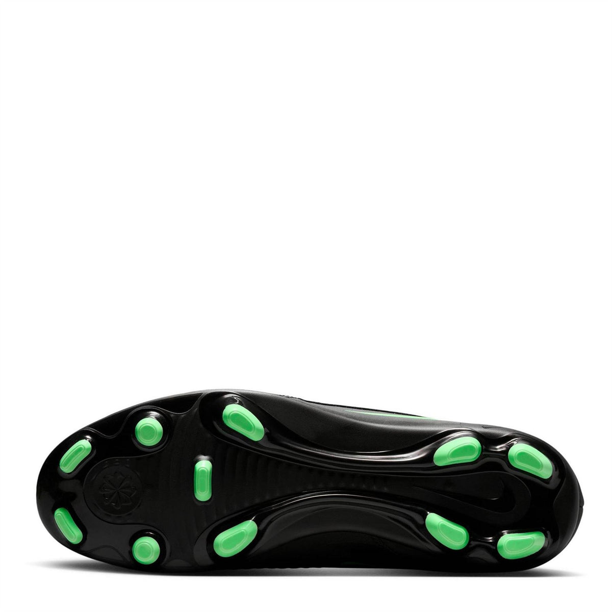 Nike Phantom 6 Low Club Adults Firm Ground Football Boots