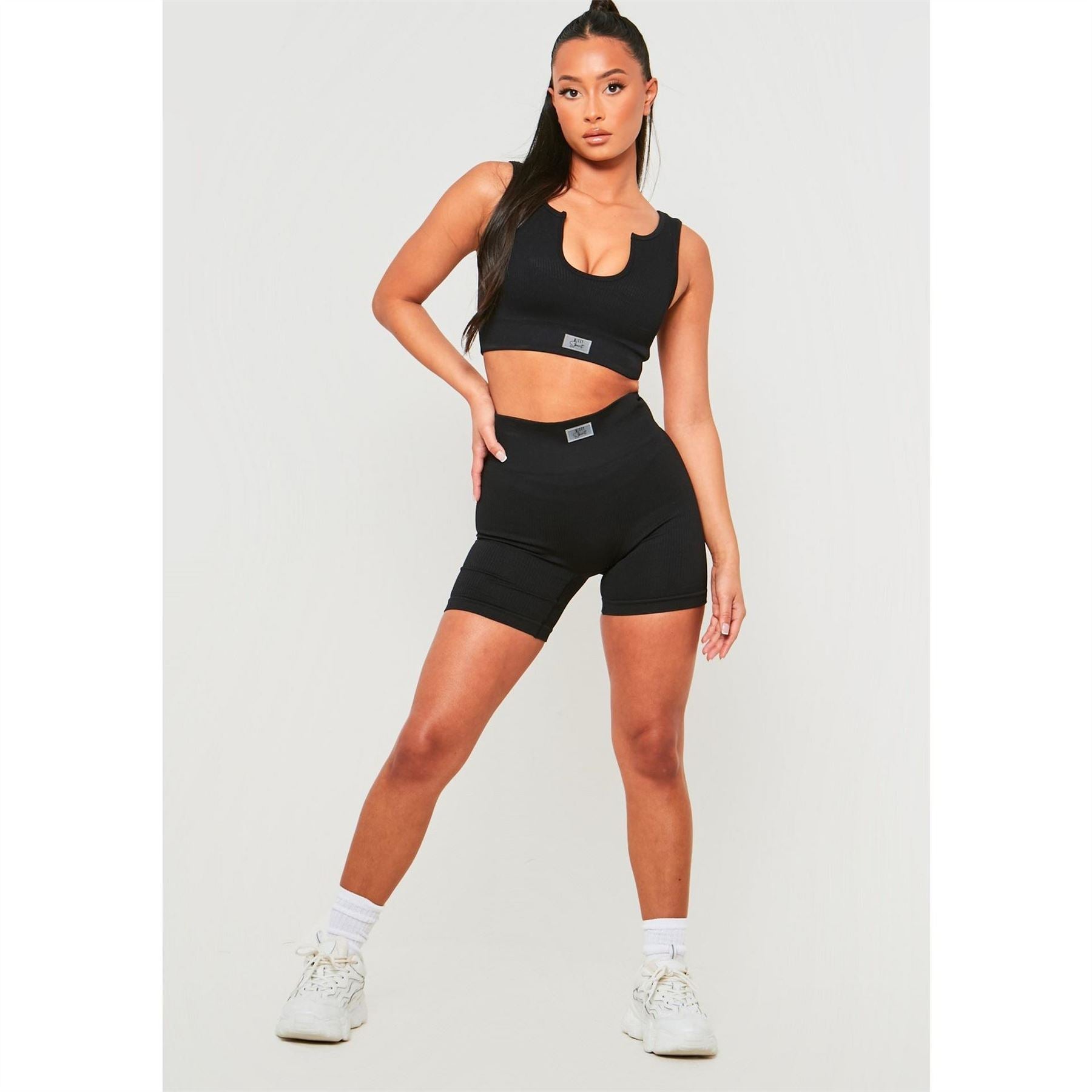 Missy Empire Sport Ribbed V Neck Crop Top
