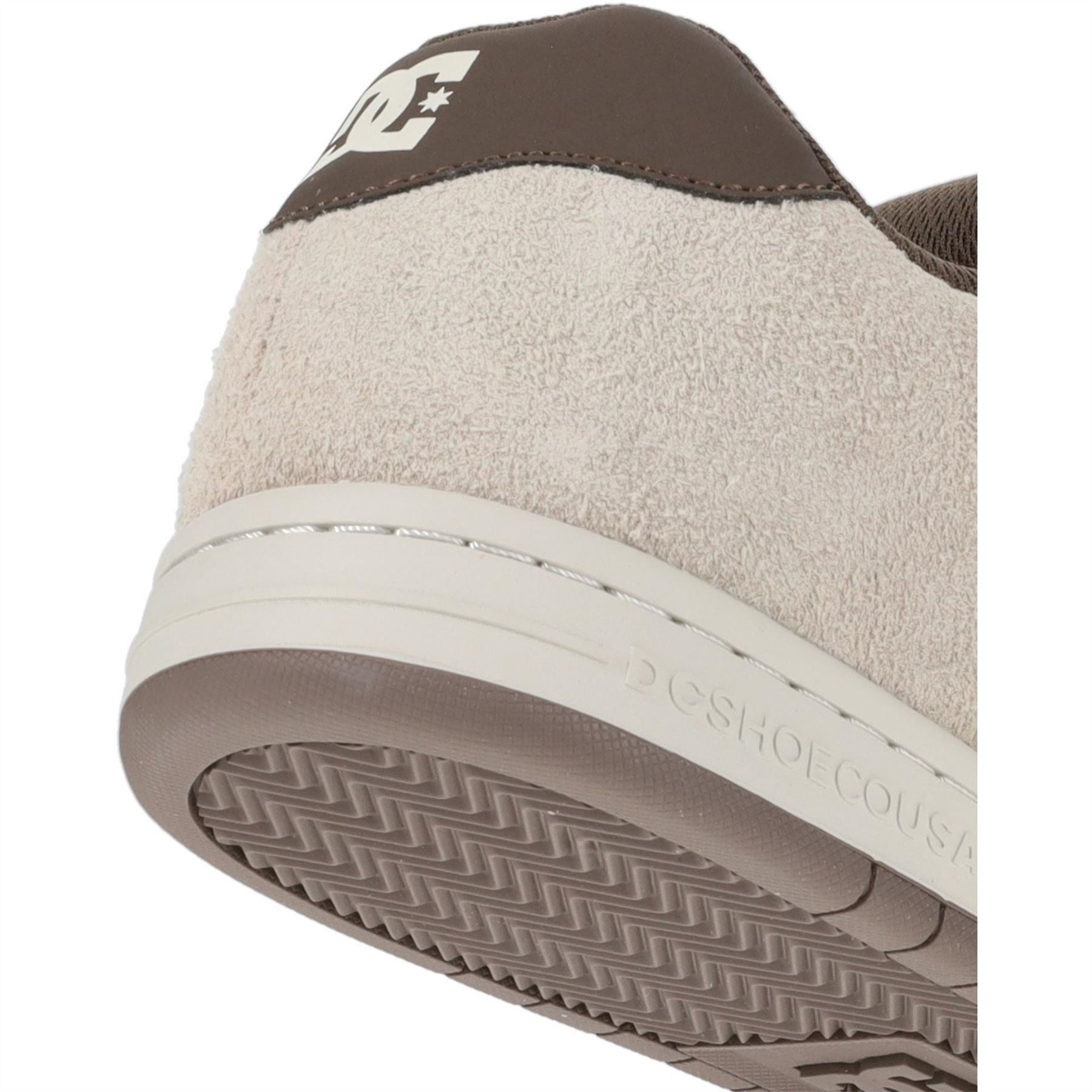 DC Gaveler Graphic Print Low Heel Skate Shoes