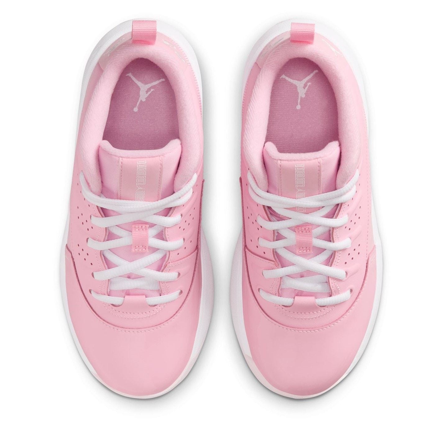 Air Jordan Max Aura Basketball Trainers