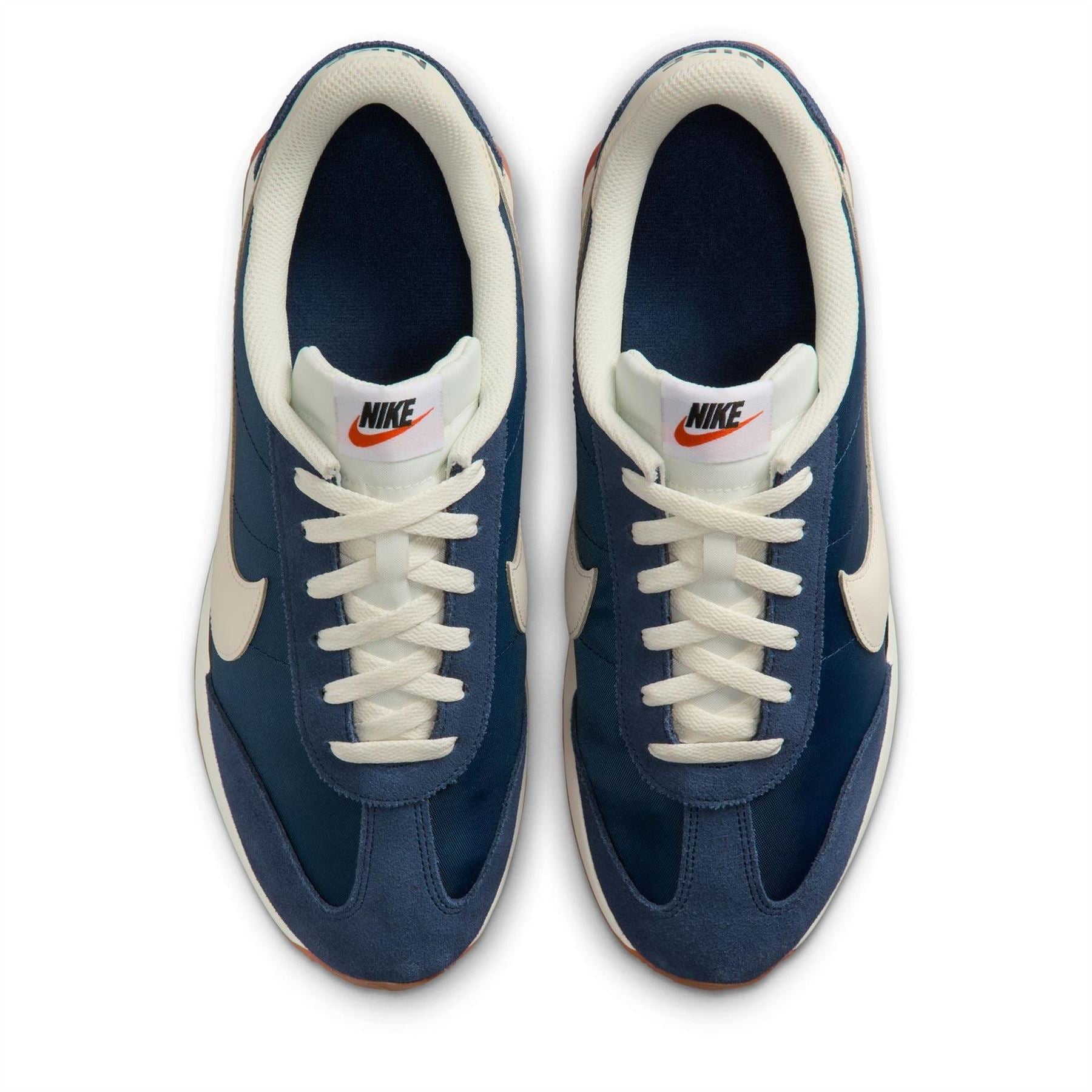 Nike Low Heel Round Toe Low Top Sneakers