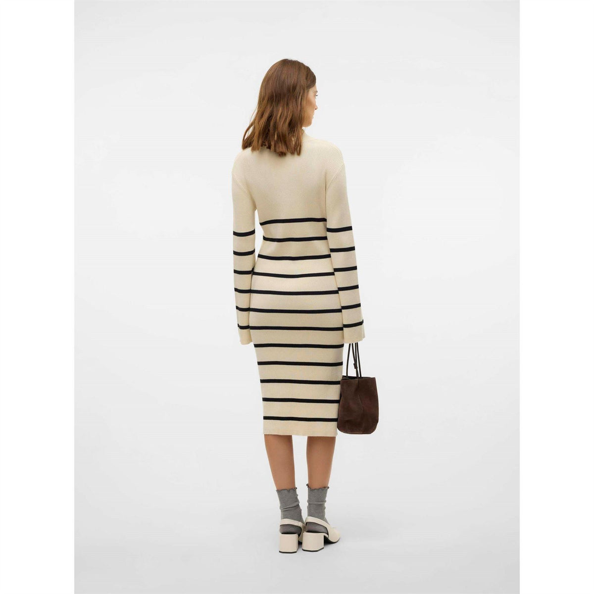 Mamalicious Mlisabell V-Neck Long Sleeve Midi Sweater Dress