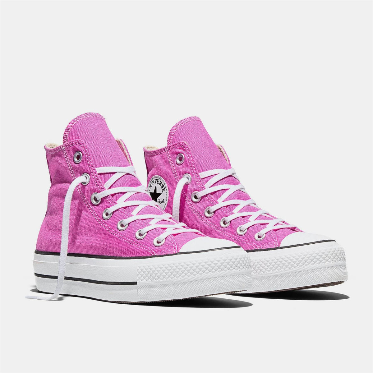 Converse Chuck Taylor All Star Canvasas High Top Trainers