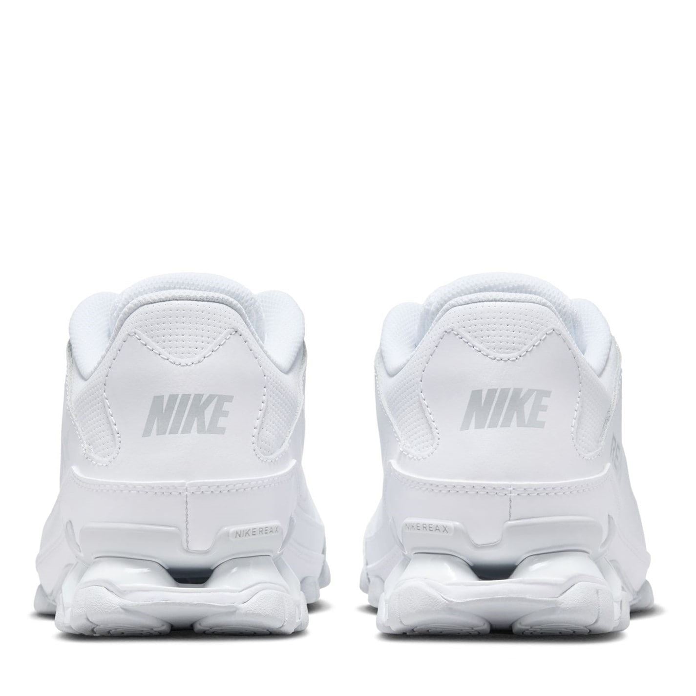 Nike Reax 8 TR Lace-Up Sneakers