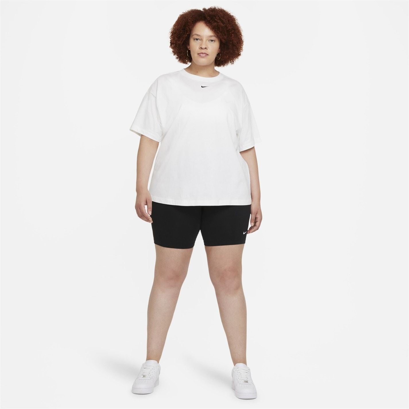 Nike Essential Regular Fit Crew Neck T-Shirt