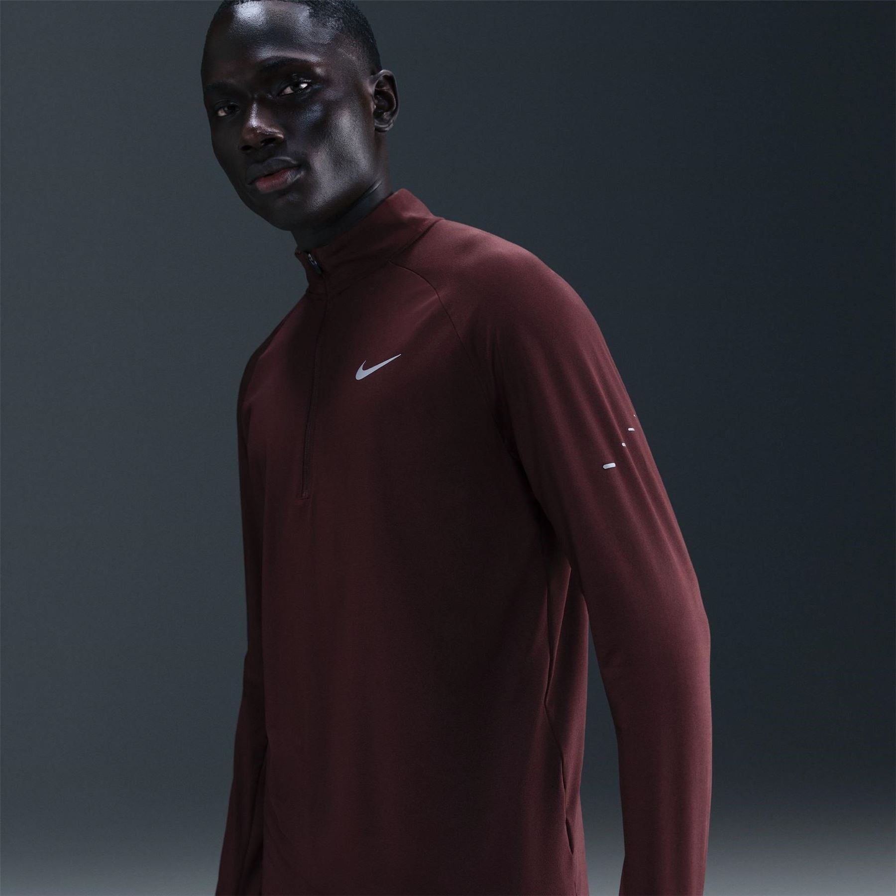 Nike Stride Zip Neck Regular Fit T-Shirt