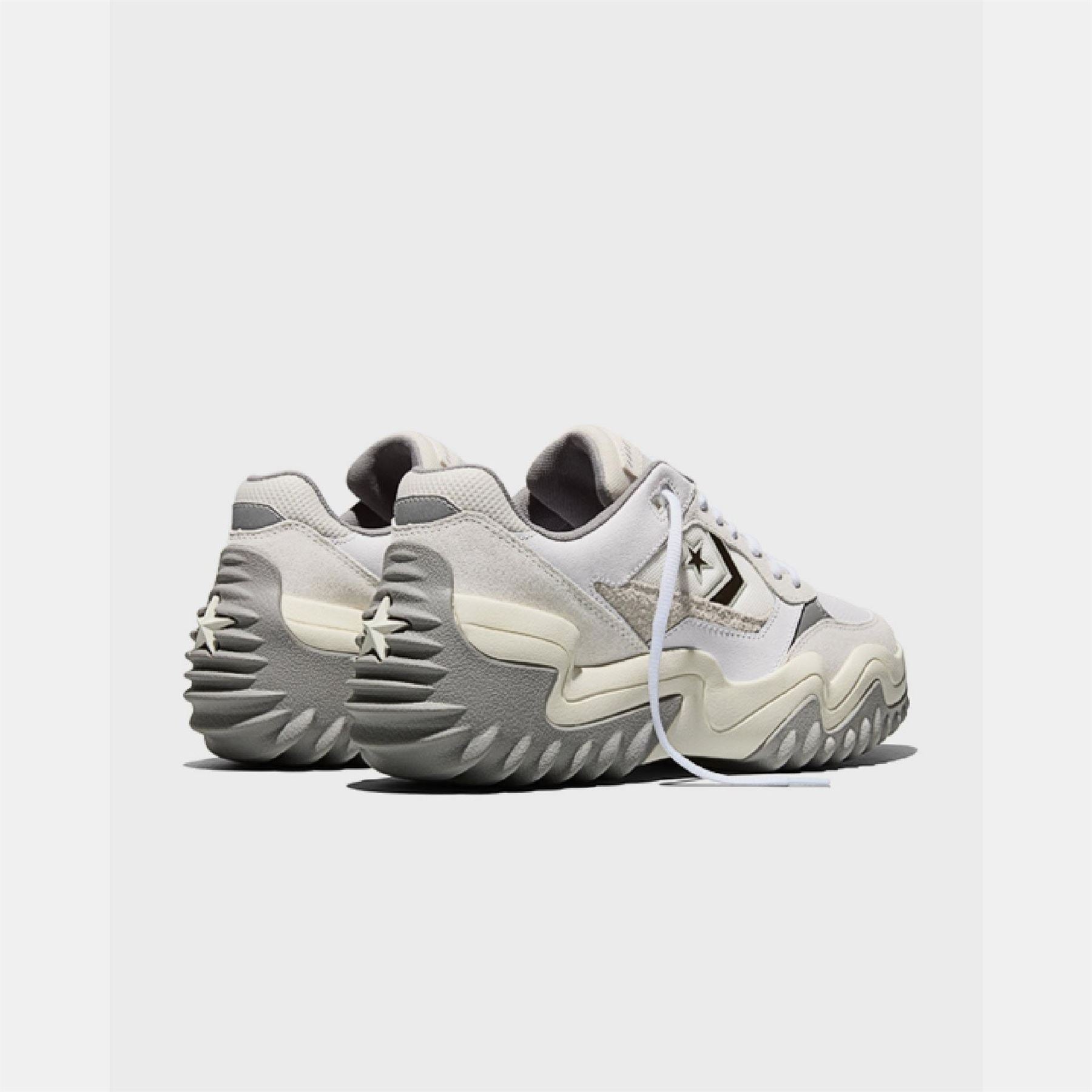 Converse Wave Motion Platform Trainers