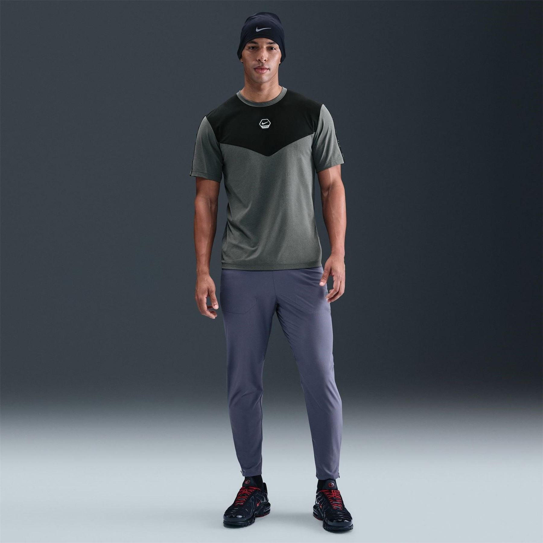 Nike Regular Fit Short Sleeve Crew Neck T-Shirt