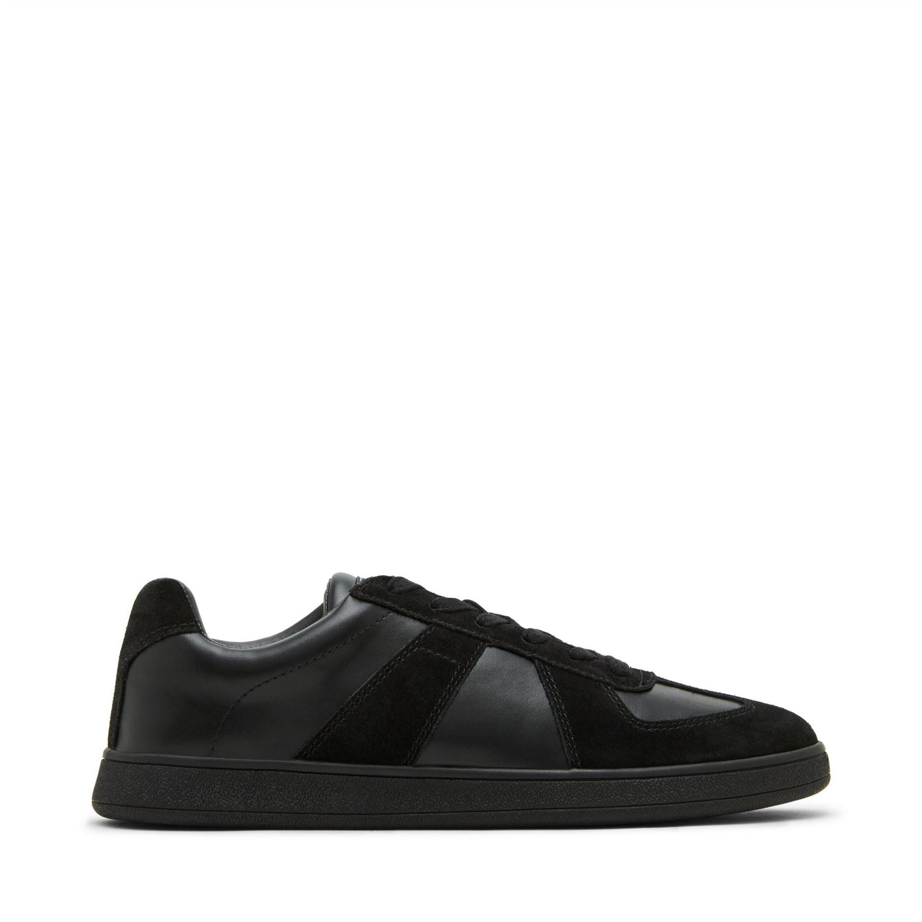 Steve Madden Waltor Court Lace Up Low Top Sneakers