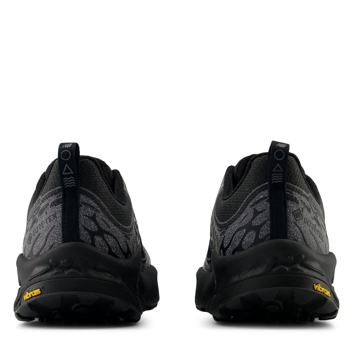 New Balance Mens Balance Hierro V8 GorE-Tex Running Shoe