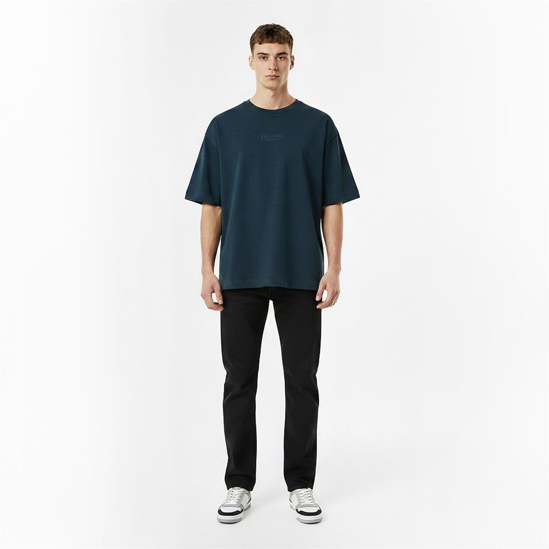 Blank Essentials Essentials Arch T-Shirt