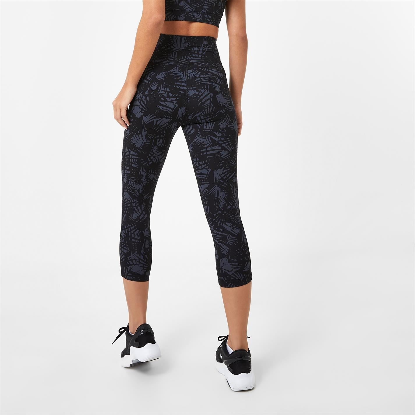 USA Pro High Rise Capri Cropped Leggings