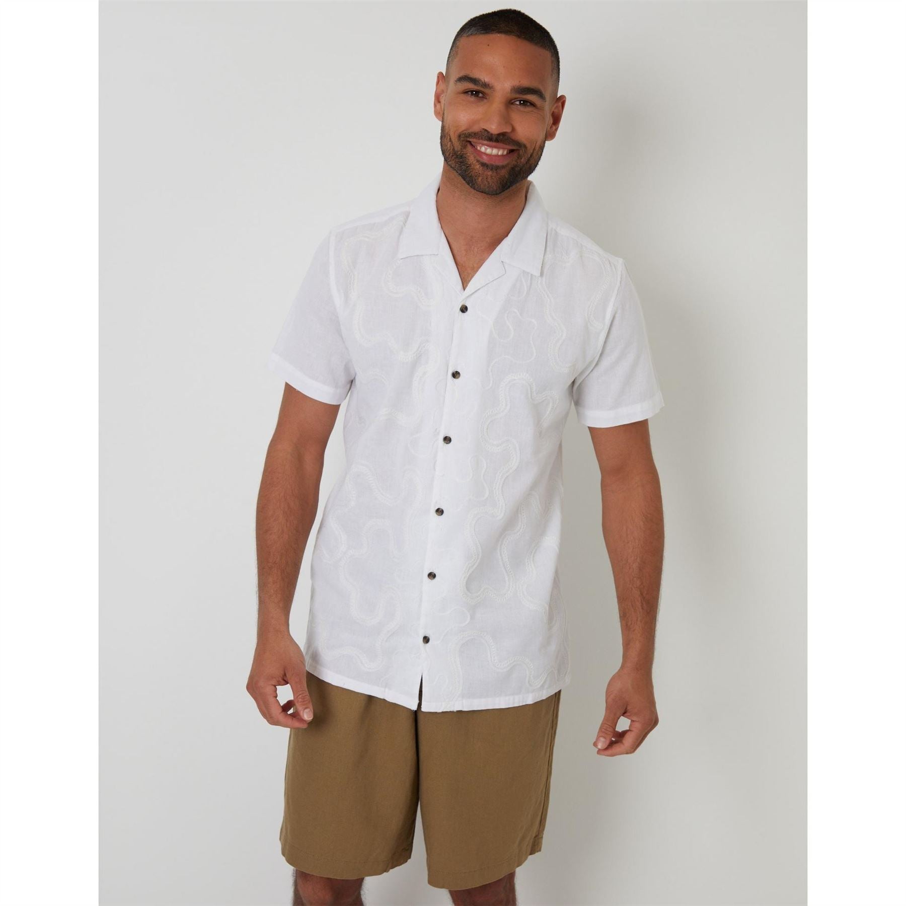 Threadbare Avalwood Embroidered Short Sleeve Shirt